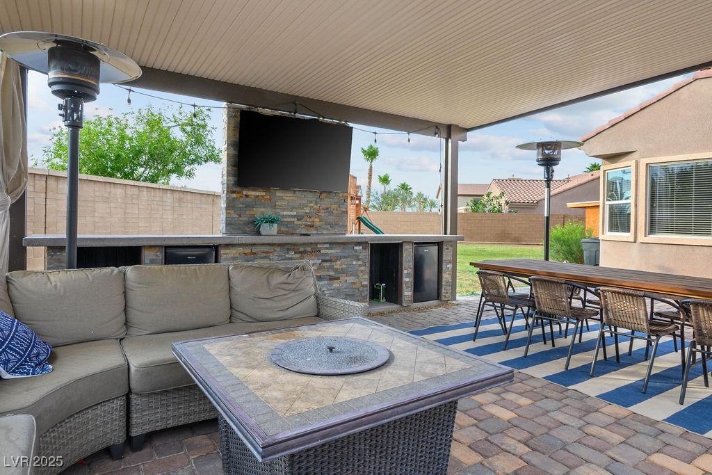 Henderson, Nevada, 89044, United States, 5 Bedrooms Bedrooms, ,5 BathroomsBathrooms,Residential,For Sale,2003253