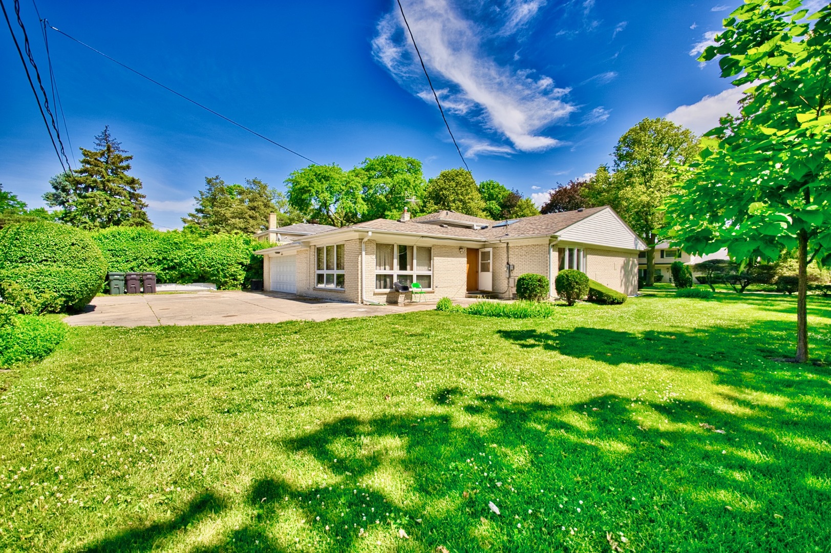 Skokie, Illinois, 60076, United States, 4 Bedrooms Bedrooms, ,3 BathroomsBathrooms,Residential,For Sale,1974514