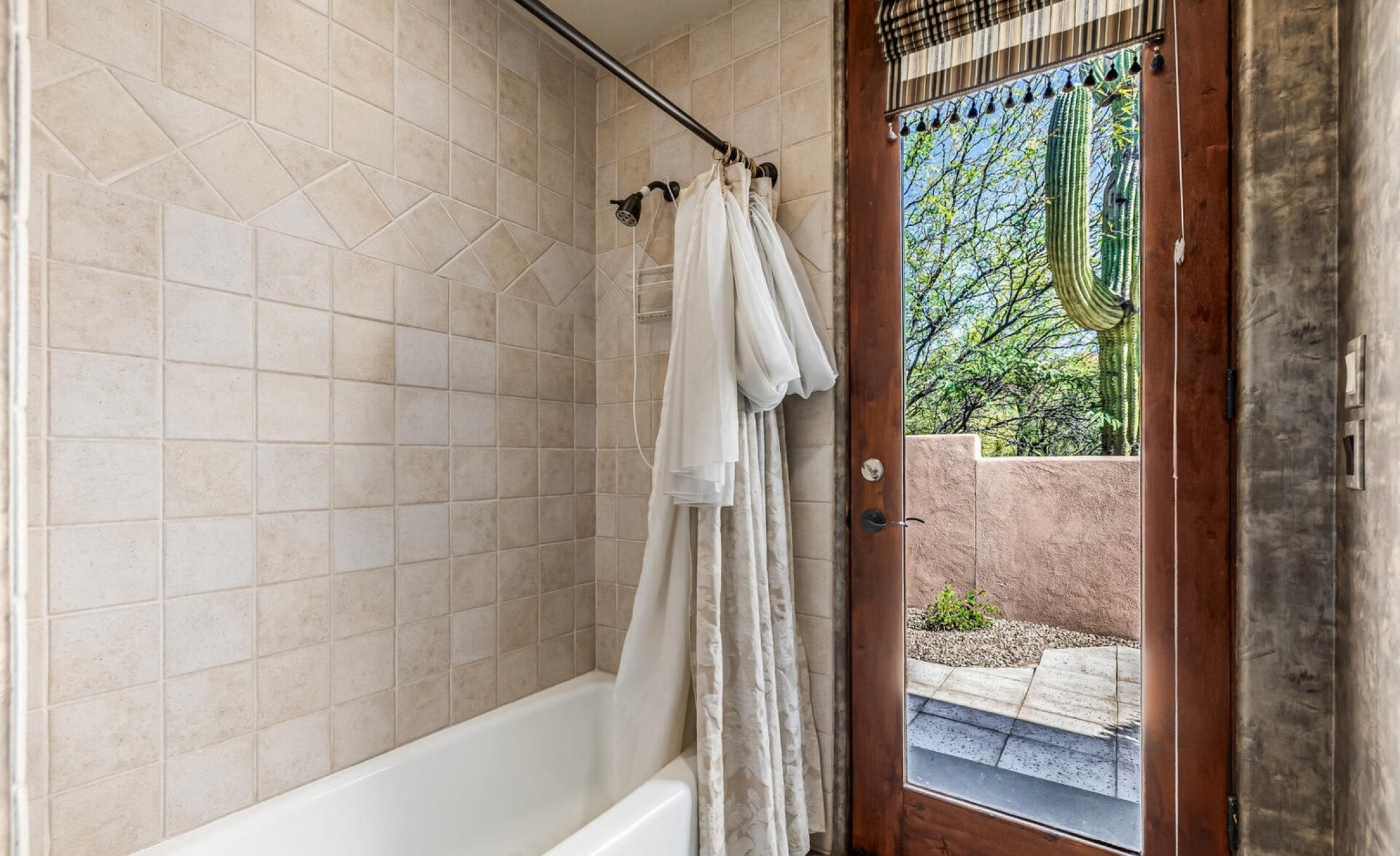  7050 N Vía Sierra Del Sol, Tucson, AZ 85718 - 物件實景