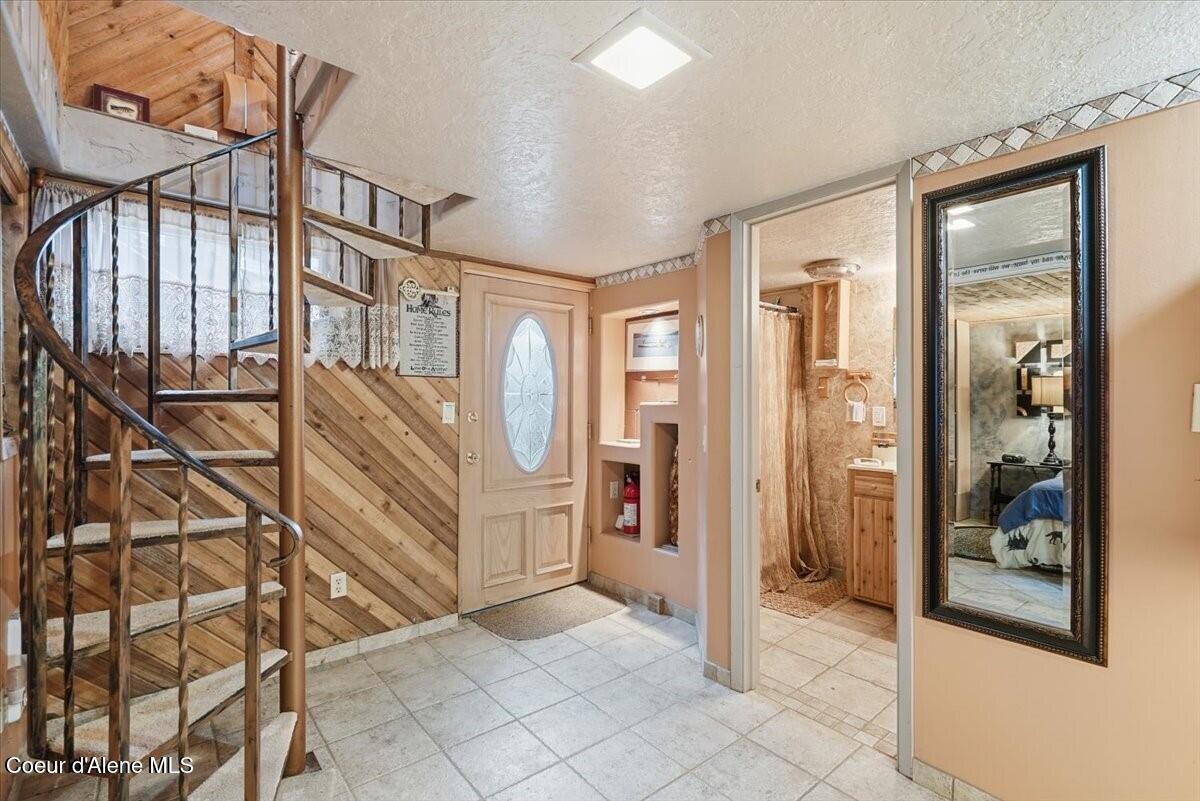 Coeur d'Alene, Idaho, 83814, United States, 3 Bedrooms Bedrooms, ,Residential,For Sale,2012334