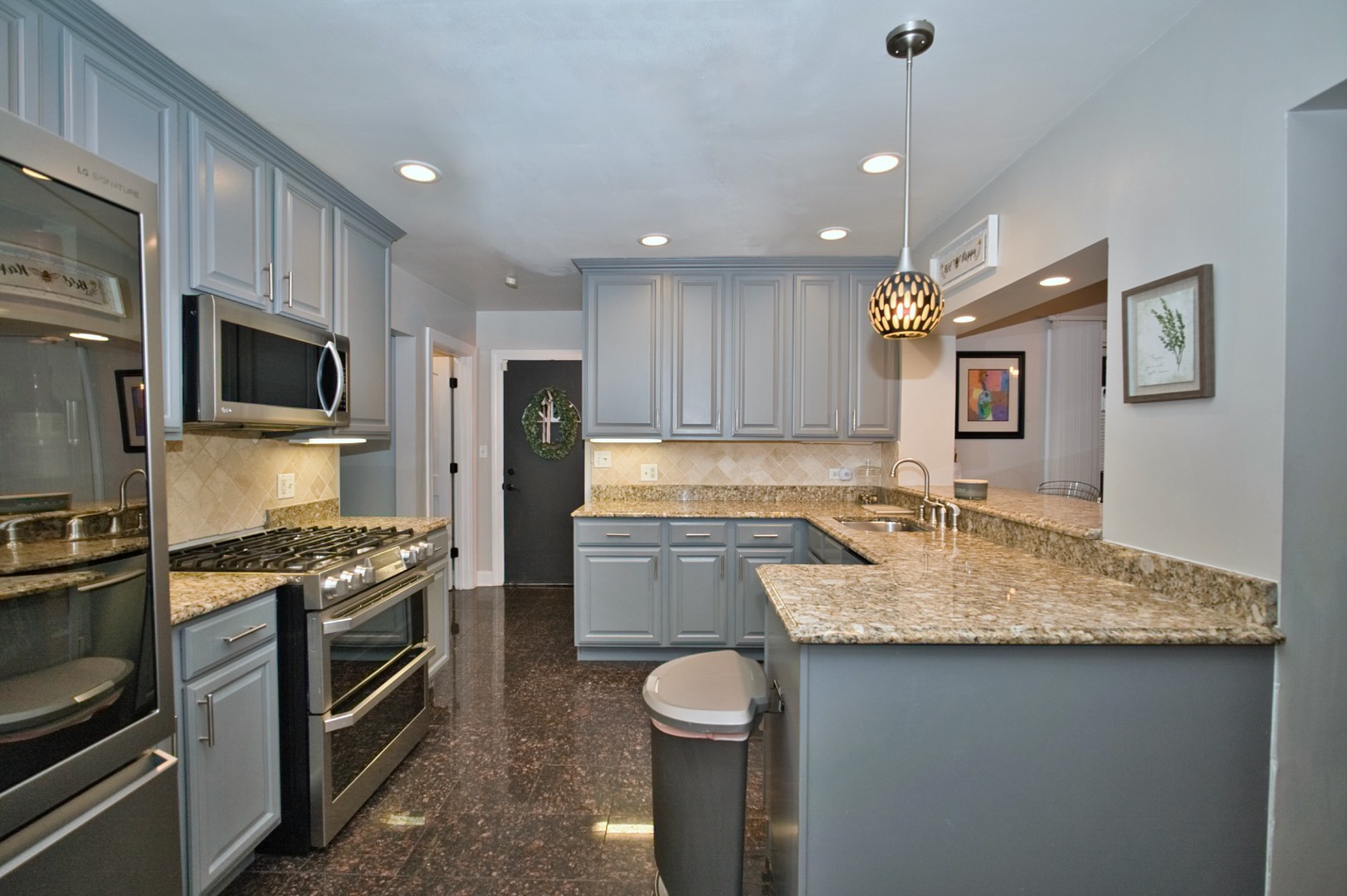 Skokie, Illinois, 60077, United States, 3 Bedrooms Bedrooms, ,4 BathroomsBathrooms,Residential,For Sale,2008583