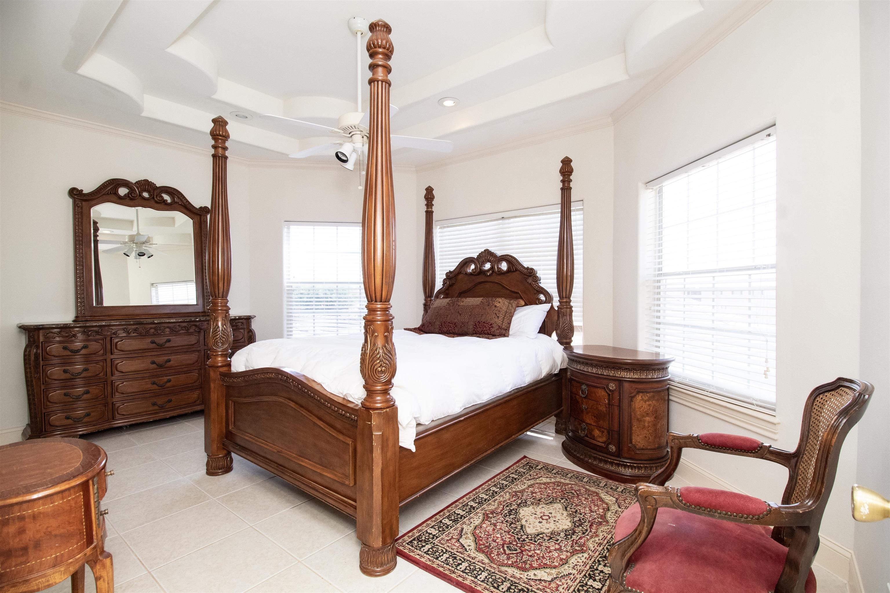 Laredo, Texas, 78041, United States, 4 Bedrooms Bedrooms, ,5 BathroomsBathrooms,Residential,For Sale,1787363