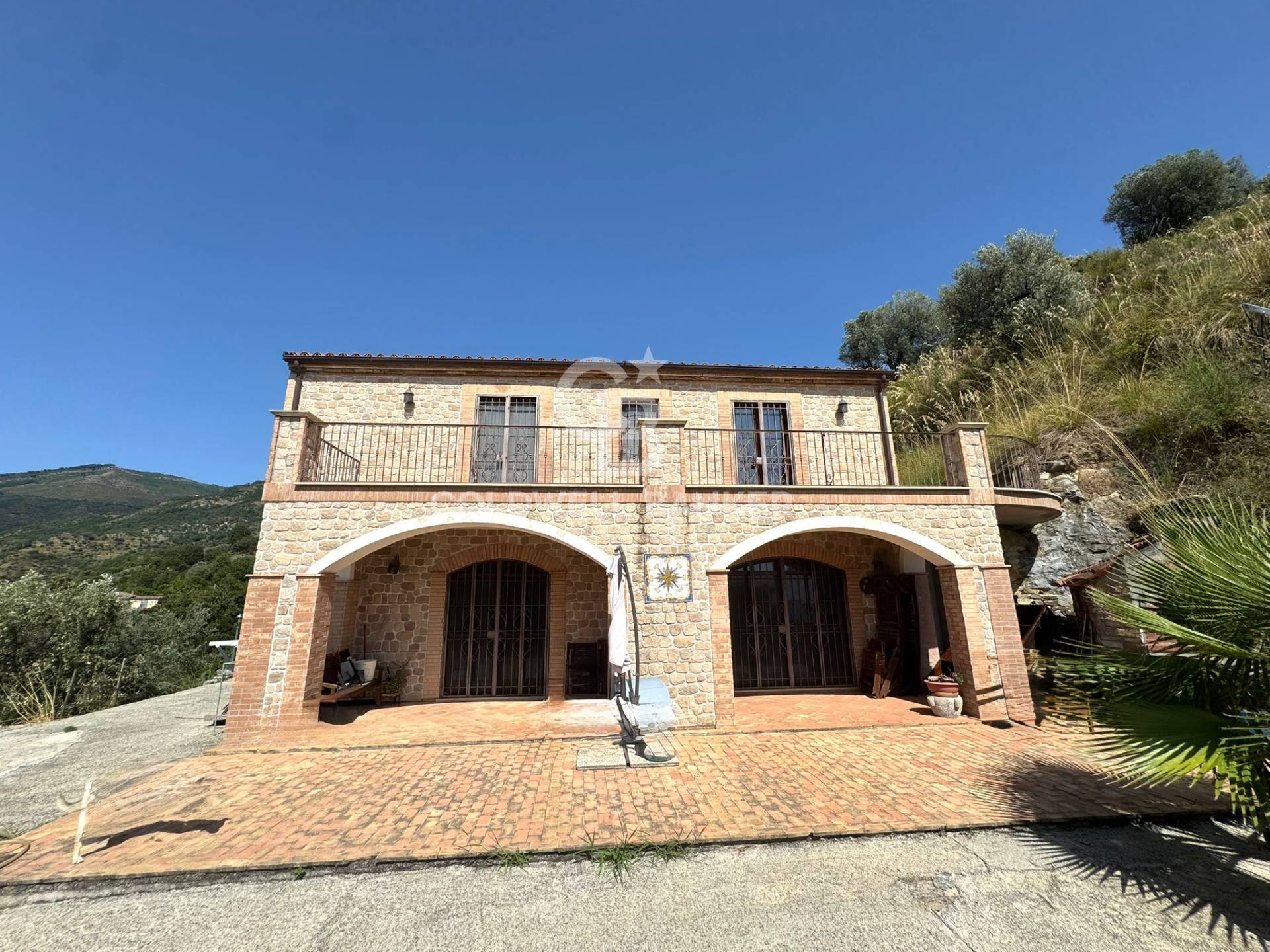 Serramezzana, Salerno, 84070, IT, 3 Bedrooms Bedrooms, ,4 BathroomsBathrooms,Residential,For Sale,1900968