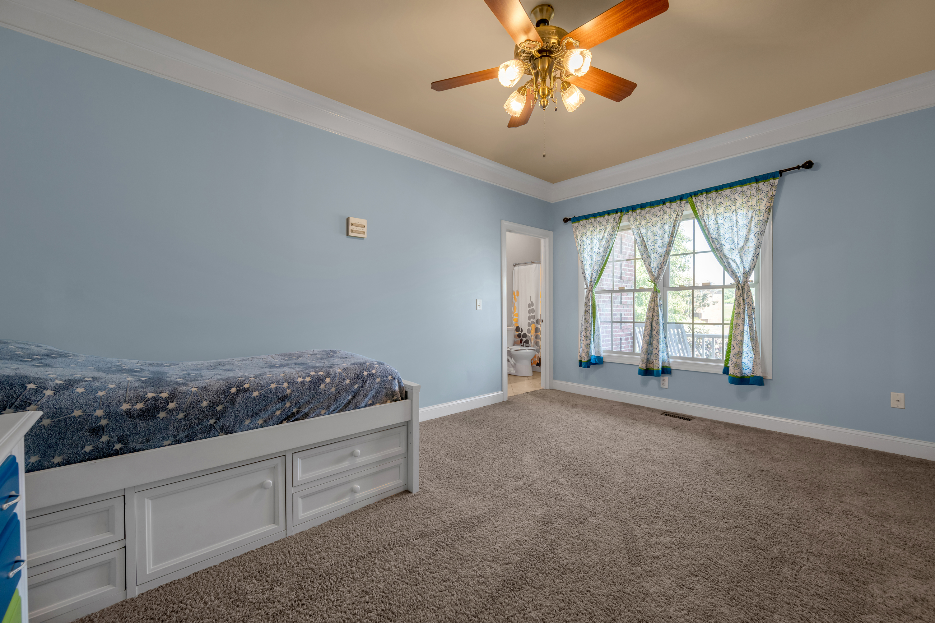  528 Ranier Drive - 物件實景