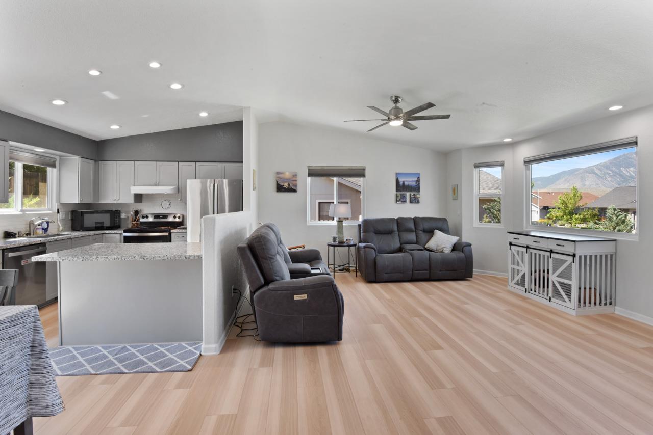 Outside California, California, 89705, United States, 3 Bedrooms Bedrooms, ,2 BathroomsBathrooms,Residential,For Sale,1875781