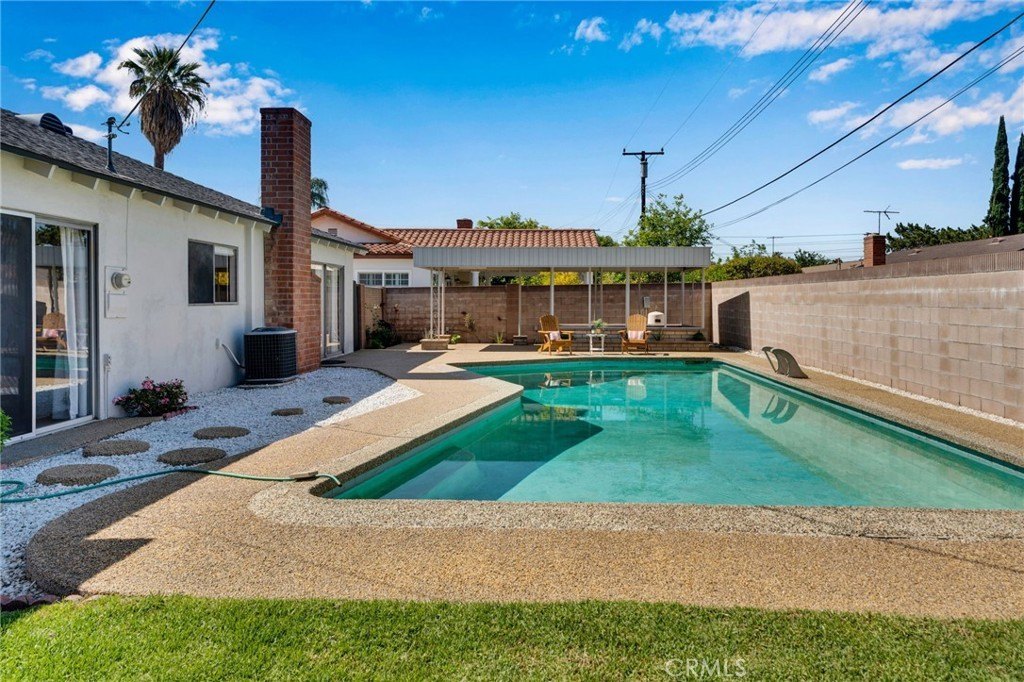 Glendora, California, 91740, United States, 4 Bedrooms Bedrooms, ,2 BathroomsBathrooms,Residential,For Sale,1826012