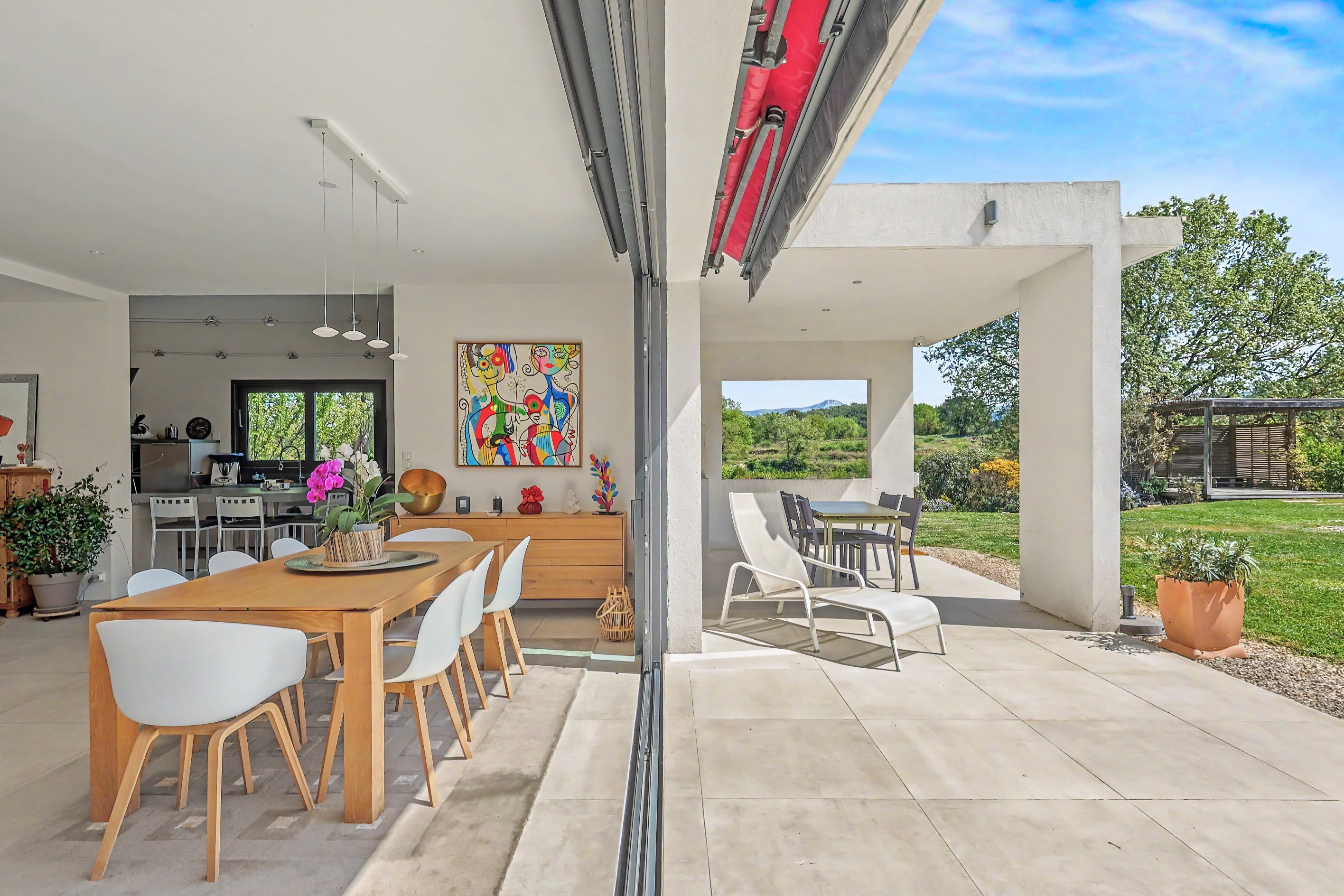  CONTEMPORARY ELEGANCE IN A SERENE NATURAL SETTING - 物件實景