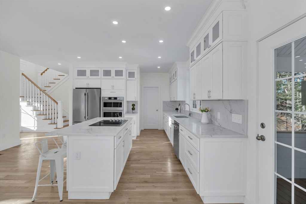 Rehoboth, Massachusetts, 02769, United States, 3 Bedrooms Bedrooms, ,4 BathroomsBathrooms,Residential,For Sale,2005285