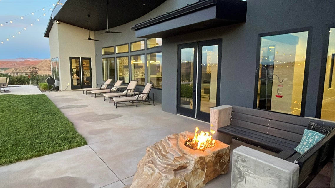 Washington, Utah, 84780, United States, 4 Bedrooms Bedrooms, ,4 BathroomsBathrooms,Residential,For Sale,1998221