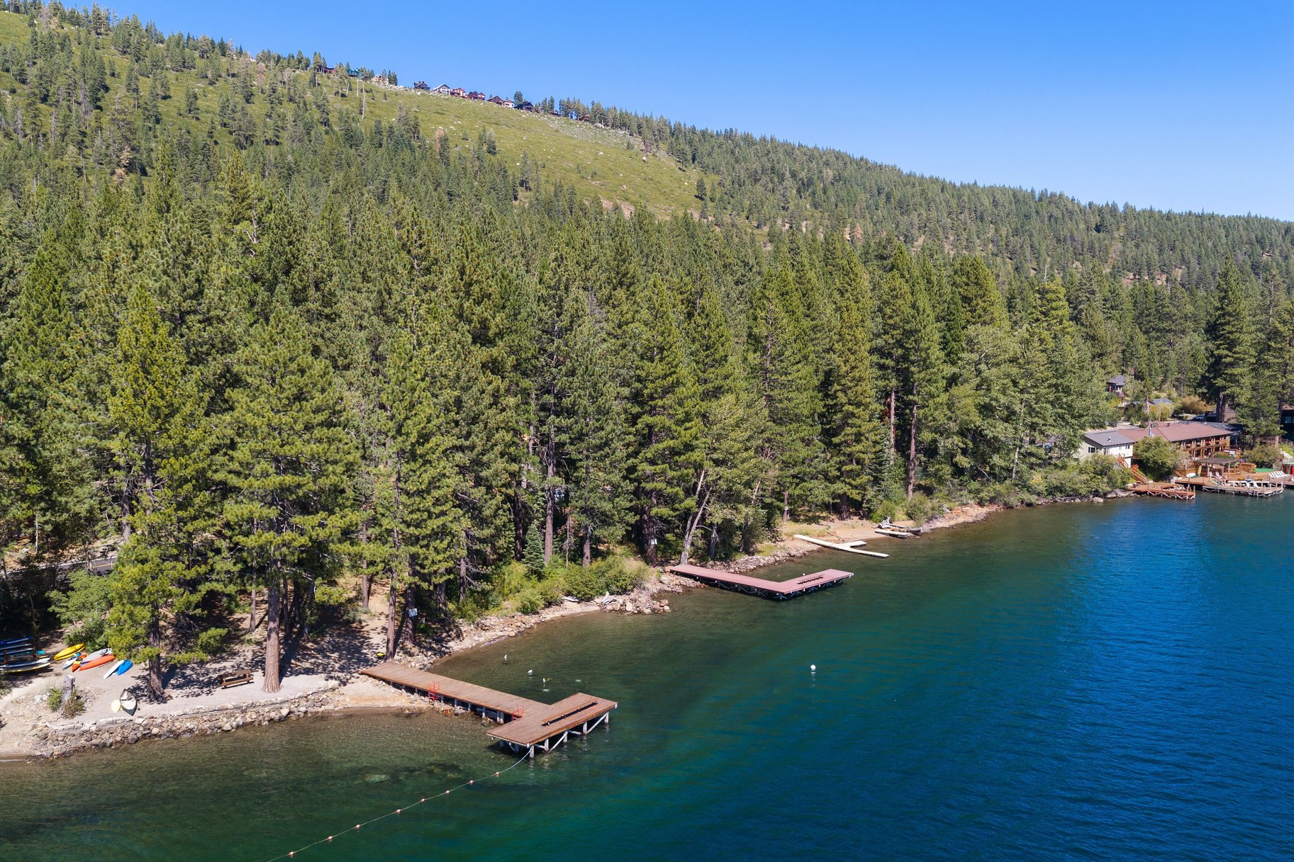  Rare Donner Tract home with private beach and pier access. - 物件實景