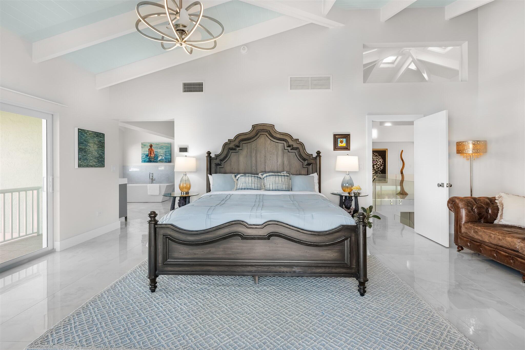 165 Bayview Drive, ISLAMORADA, Florida, 33036, United States, 6 Bedrooms Bedrooms, ,4 BathroomsBathrooms,Residential,For Sale,165 Bayview Drive,1676800