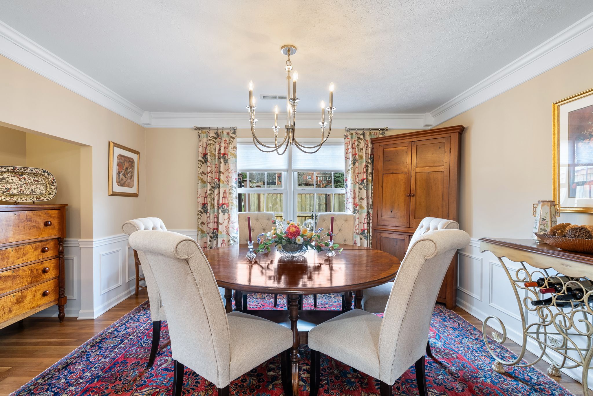  697 Cindy Blair Way - 物件實景