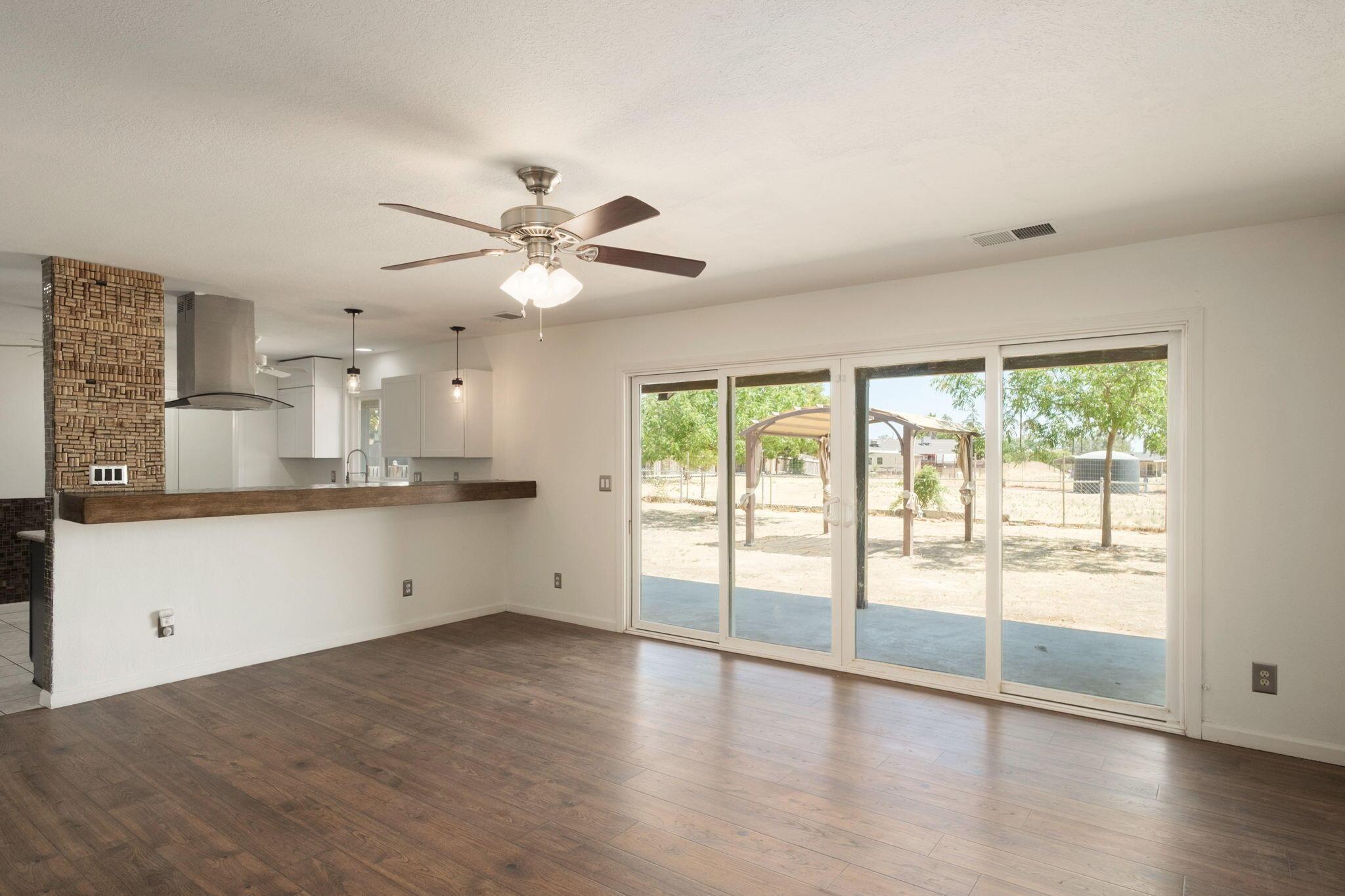 Madera, California, 93636, United States, 4 Bedrooms Bedrooms, ,3 BathroomsBathrooms,Residential,For Sale,1981366