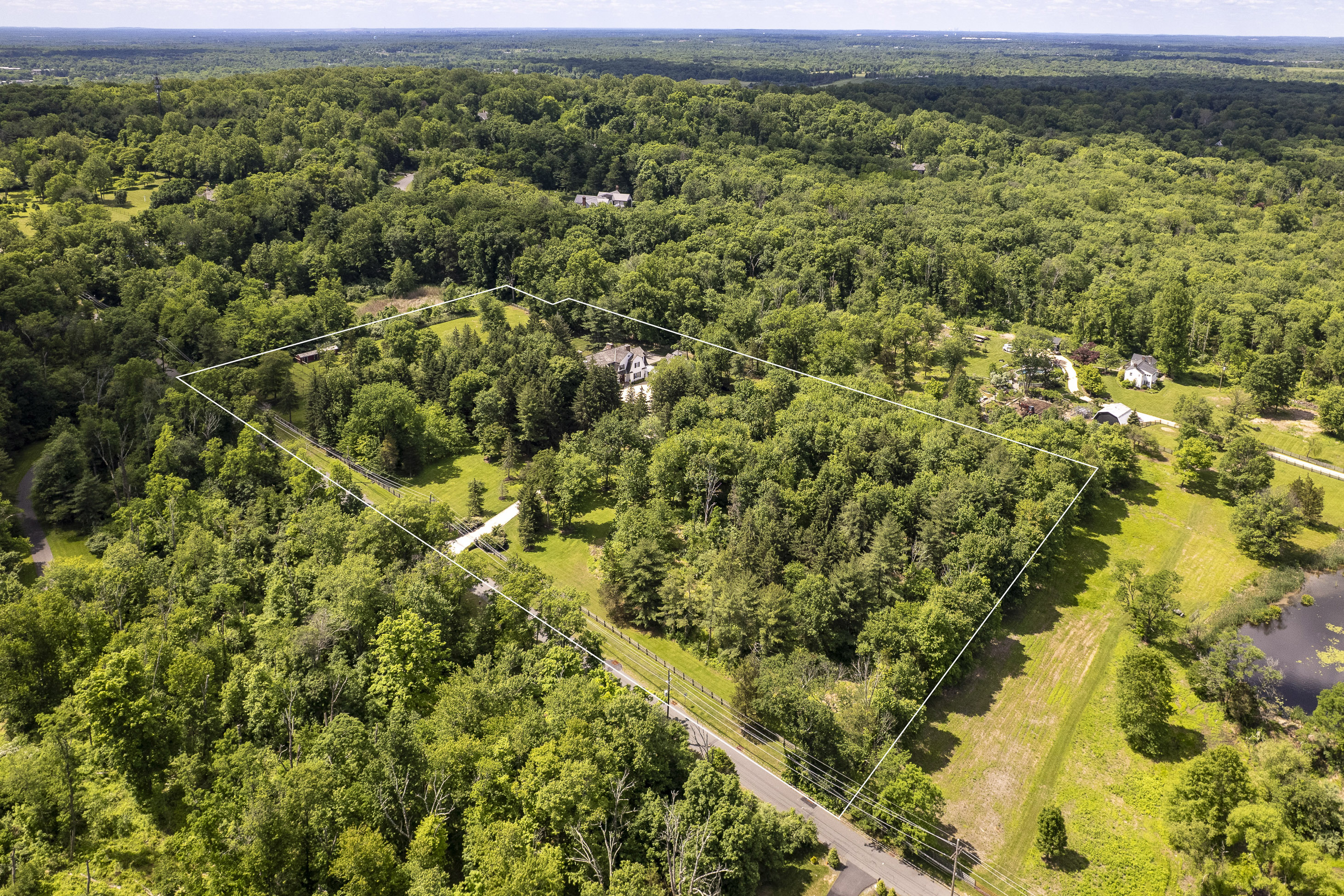  Luxury Estate with Vineyard For Sale Near Princeton - 物件實景