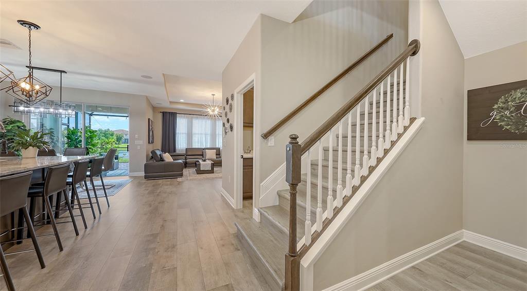 Sarasota, Florida, 34243, United States, 5 Bedrooms Bedrooms, ,4 BathroomsBathrooms,Residential,For Sale,1927282