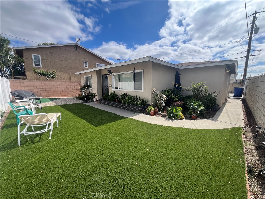 Los Alamitos, California, 90720, United States, ,Residential,For Sale,1901818
