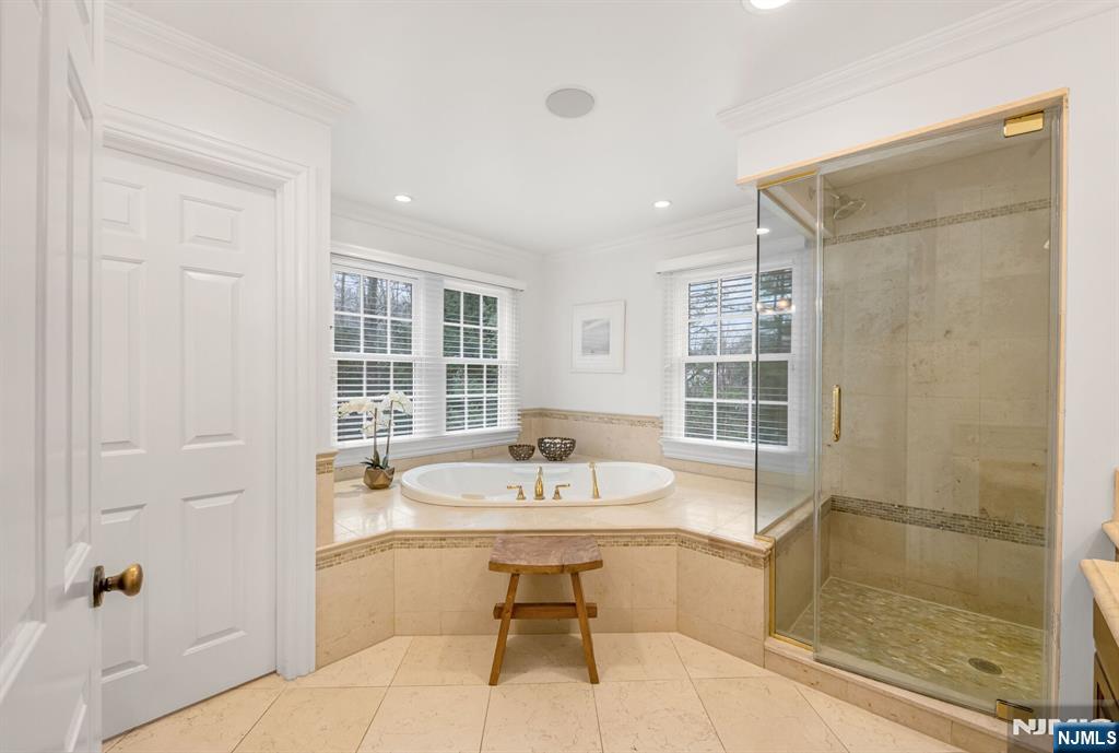 Tenafly, New Jersey, 07670, United States, 6 Bedrooms Bedrooms, ,5 BathroomsBathrooms,Residential,For Sale,1743574