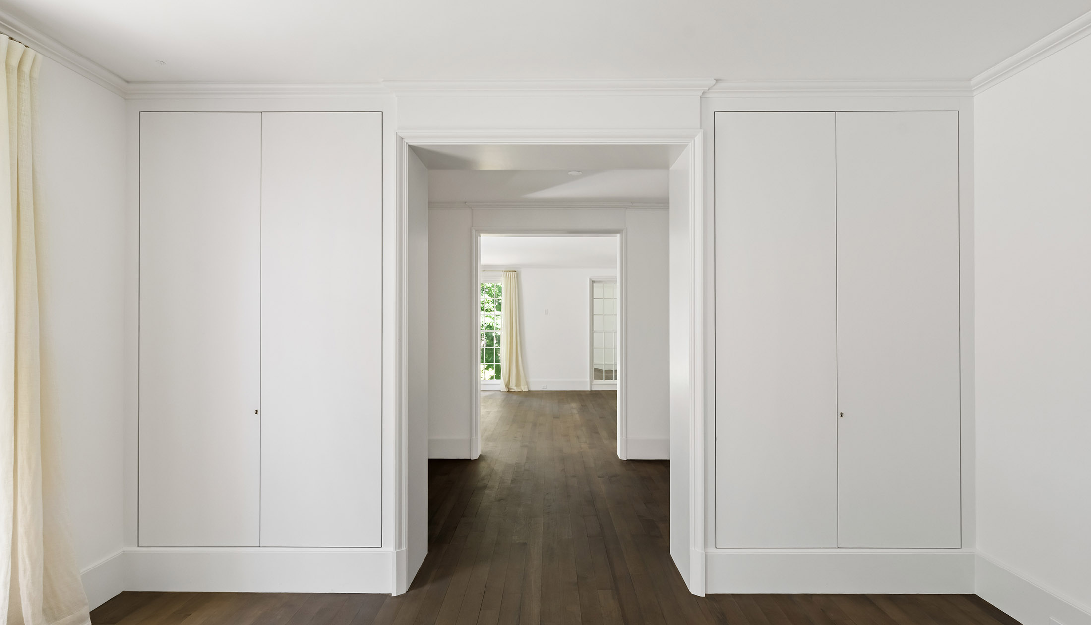  Timeless Architecture and Modern Livability Converge in Tuxedo Park Home - 物件實景