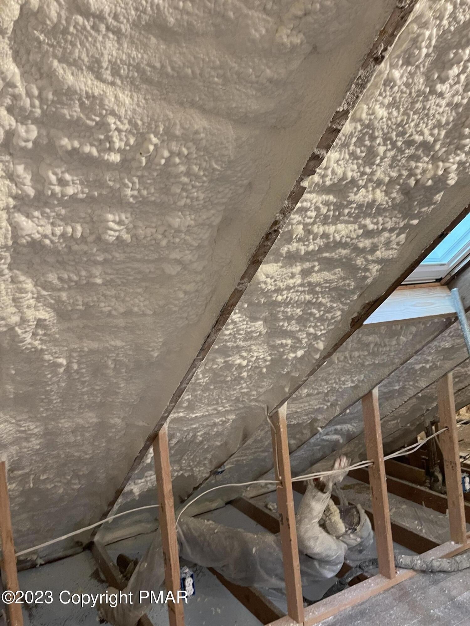 Lake Harmony, Pennsylvania, 18624, United States, 3 Bedrooms Bedrooms, ,2 BathroomsBathrooms,Residential,For Sale,2006106