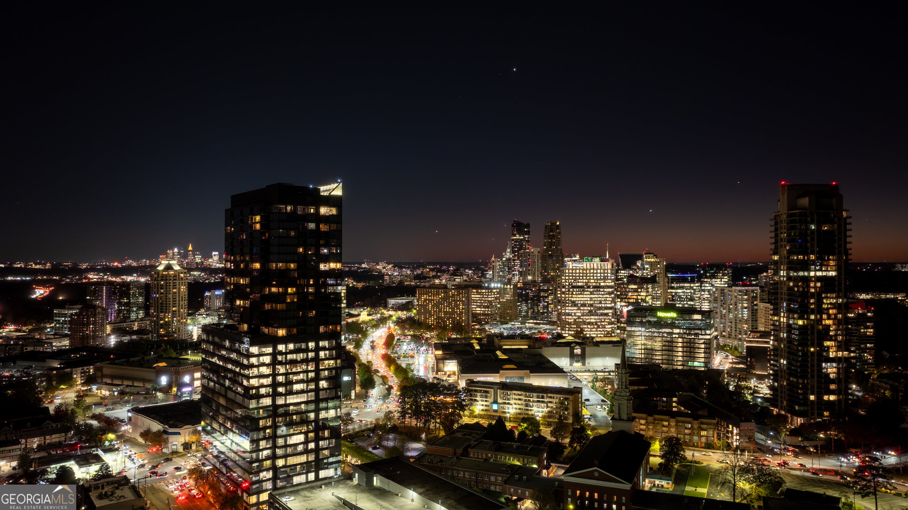 Atlanta, Georgia, 30326, United States, 3 Bedrooms Bedrooms, ,4 BathroomsBathrooms,Residential,For Sale,1858951