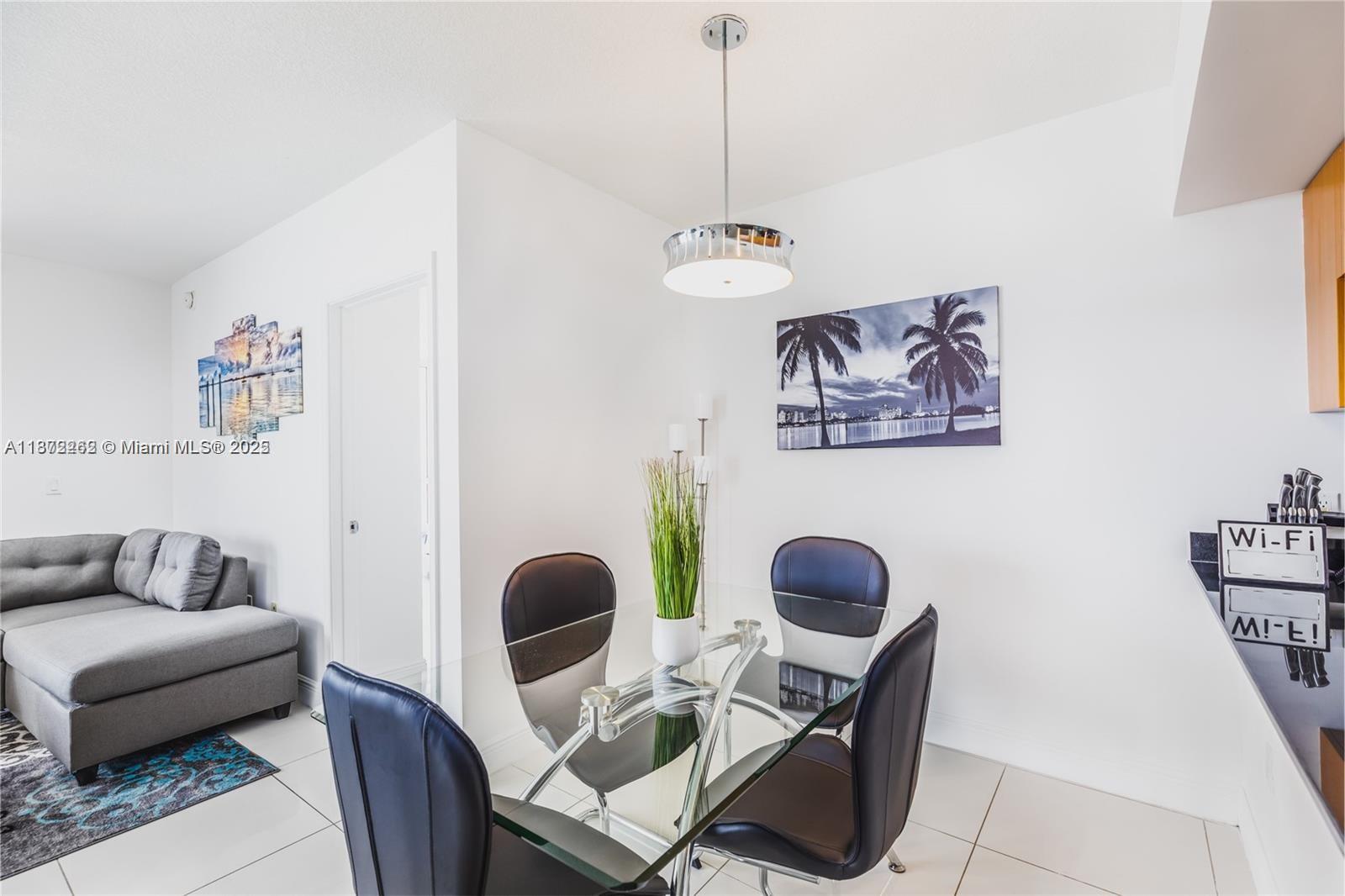 Miami, Florida, 33132, United States, 2 Bedrooms Bedrooms, ,2 BathroomsBathrooms,Residential,For Sale,1940713