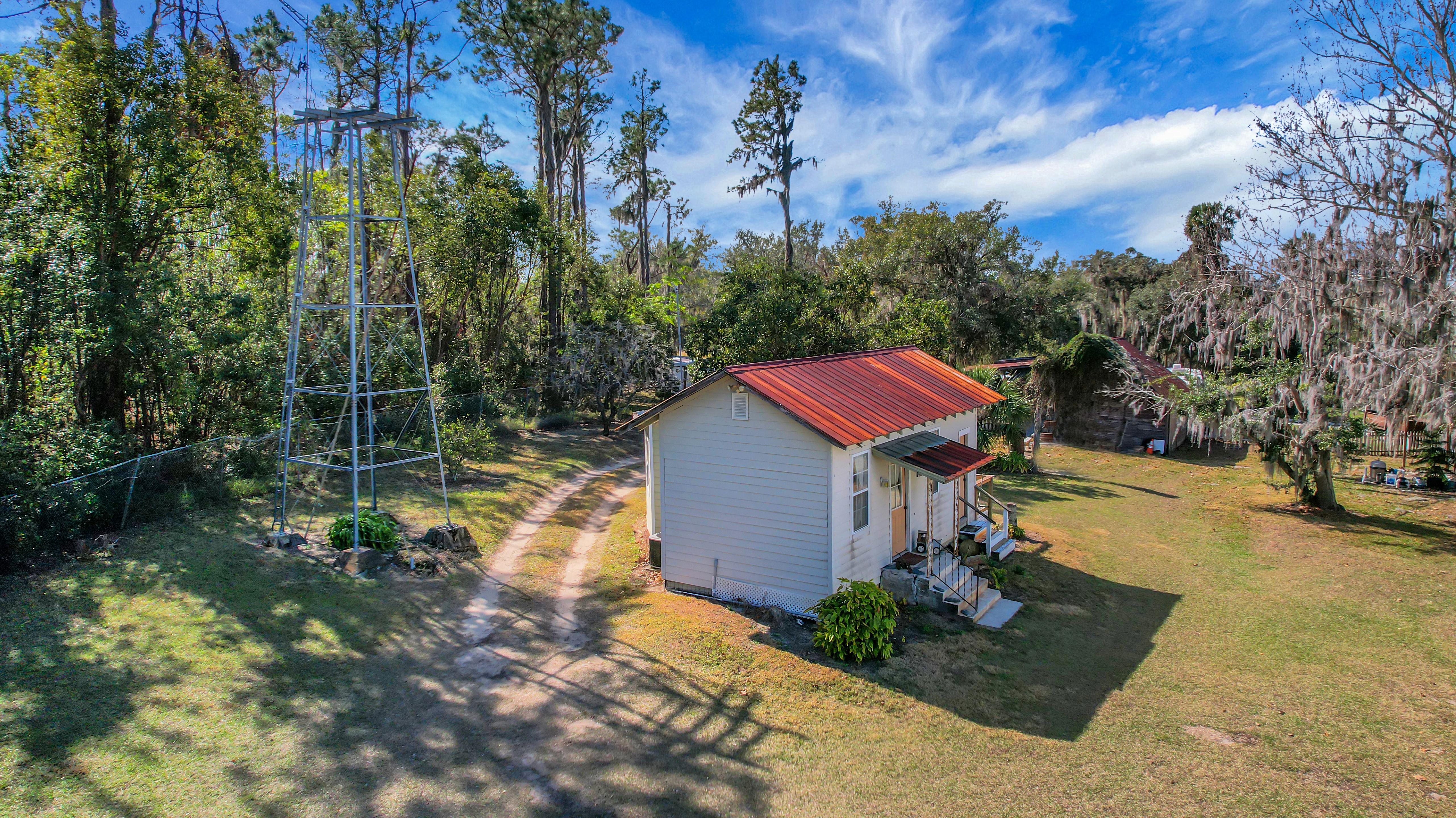 Yalaha, Florida, 34797, United States, 5 Bedrooms Bedrooms, ,4 BathroomsBathrooms,Residential,For Sale,1975837