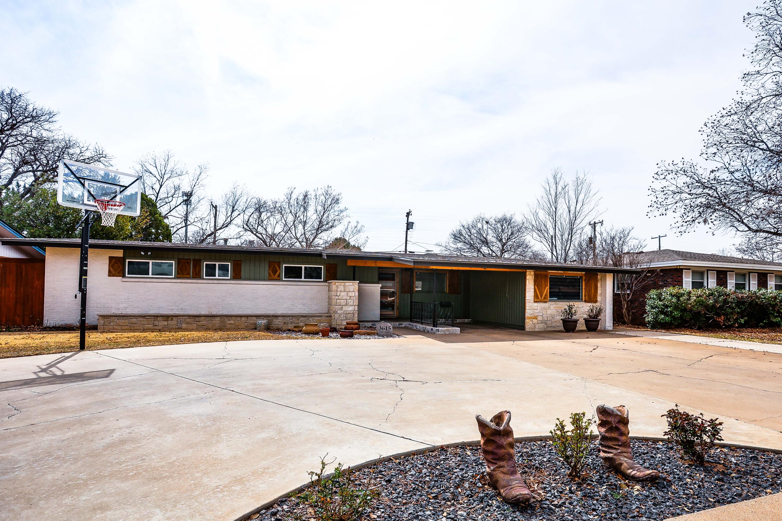 47th St, Lubbock, TX 79413 #1