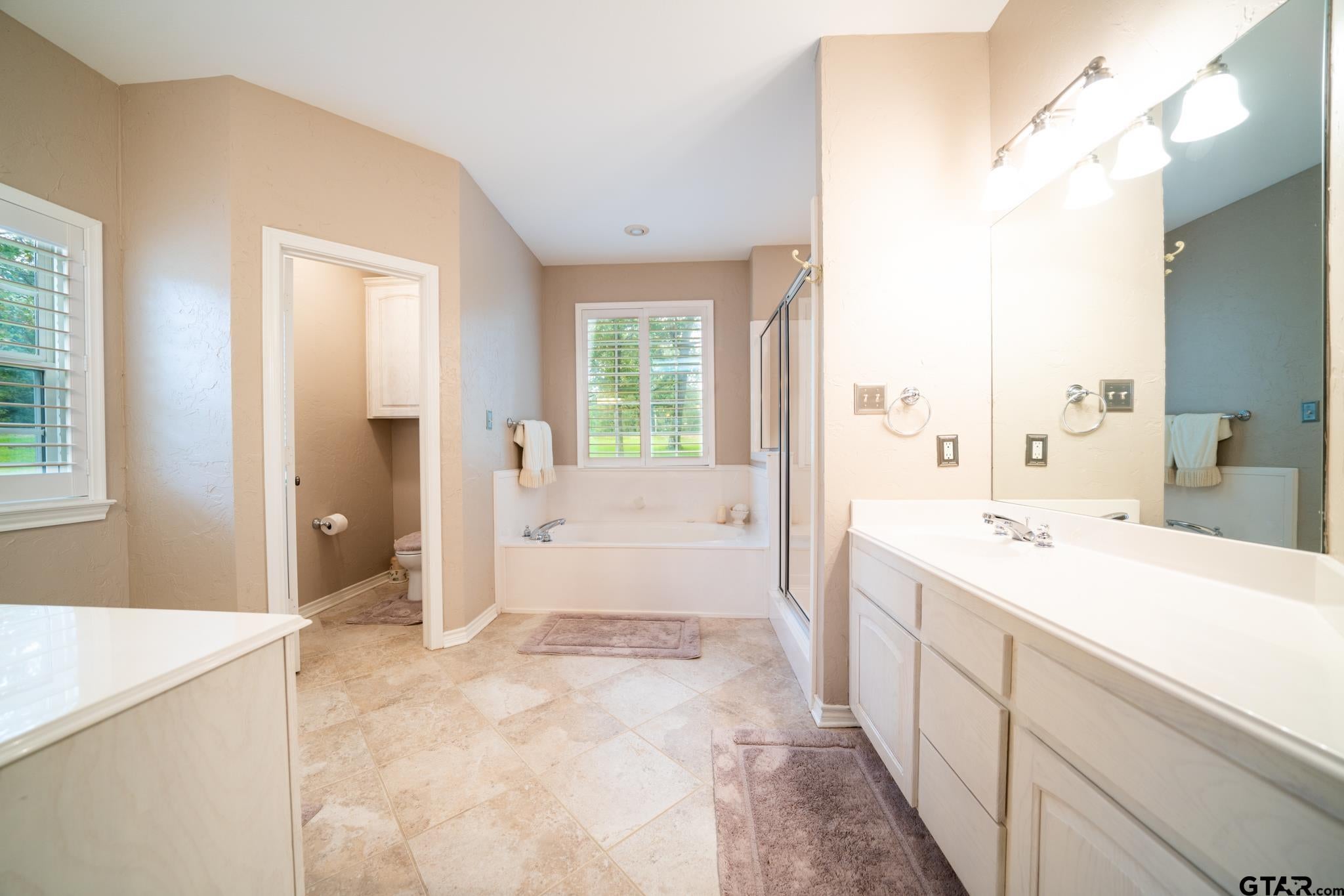 Pittsburg, Texas, 75686, United States, 4 Bedrooms Bedrooms, ,3 BathroomsBathrooms,Residential,For Sale,1839930