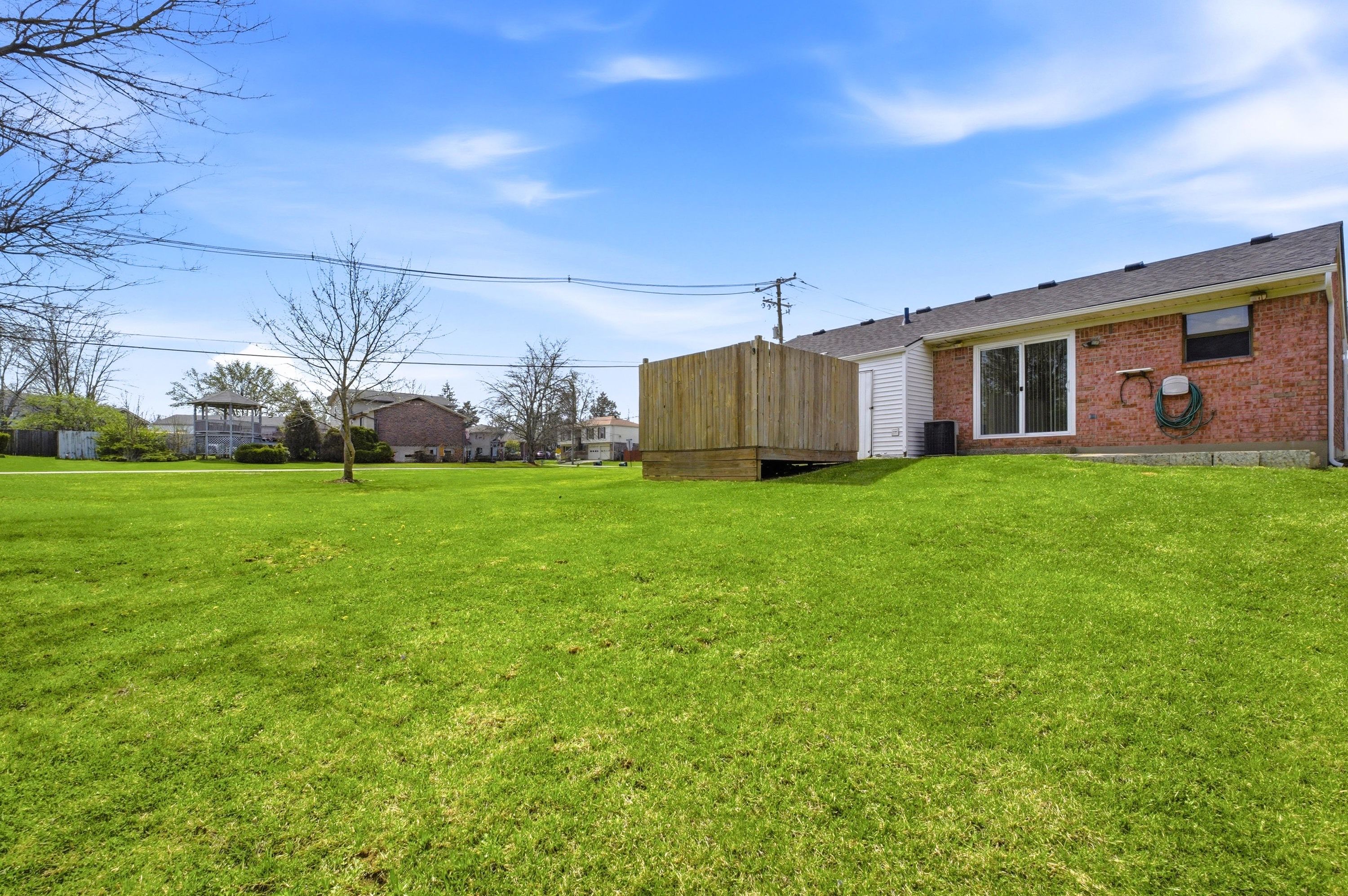  4319 Chenwood Lane, Louisville, KY 40299 - 物件實景