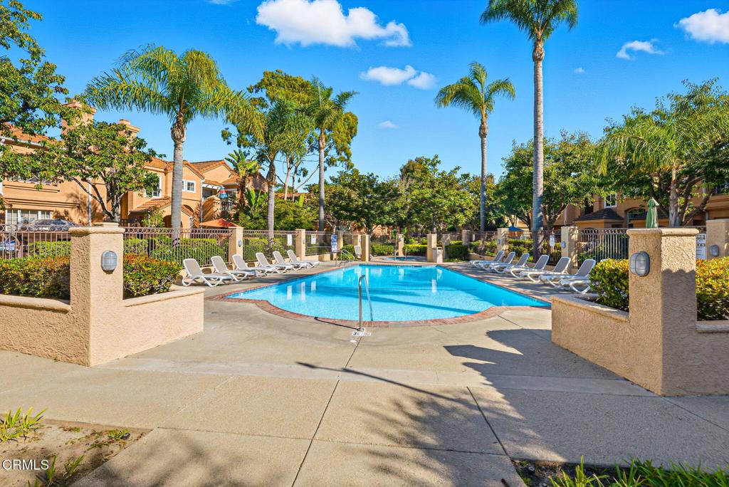 Oxnard, California, 93030, United States, 2 Bedrooms Bedrooms, ,3 BathroomsBathrooms,Residential,For Sale,1974361