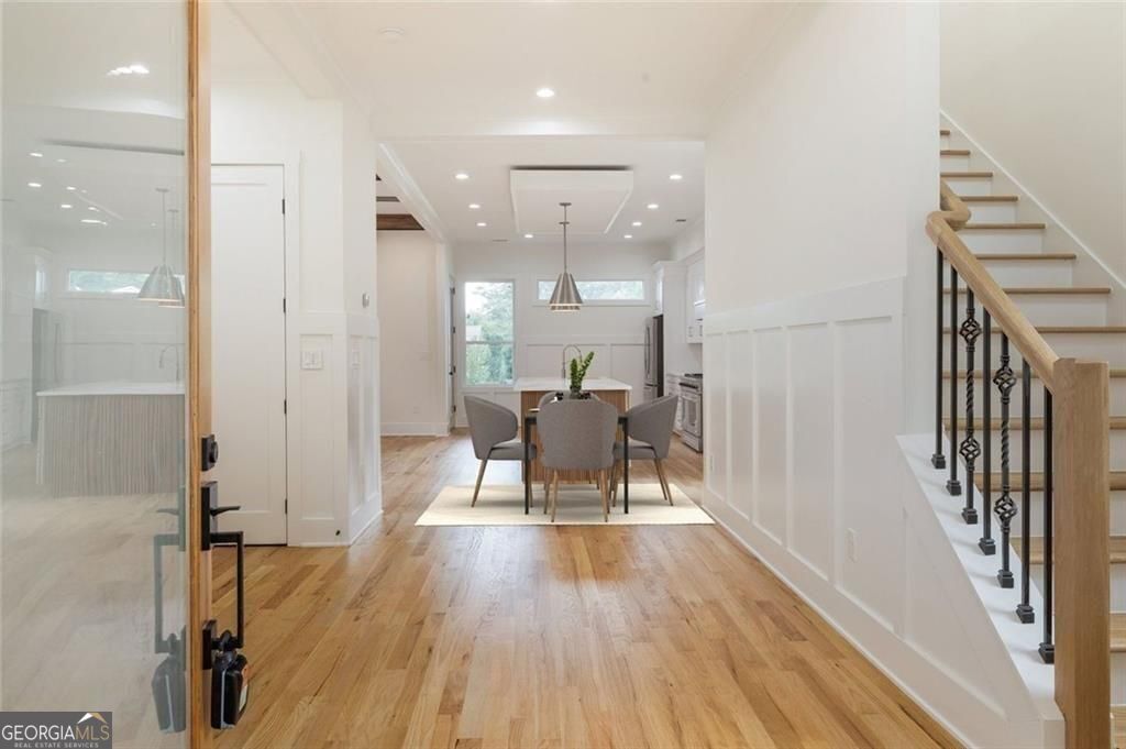 Avondale Estates, Georgia, 30002, United States, 5 Bedrooms Bedrooms, ,5 BathroomsBathrooms,Residential,For Sale,1904191