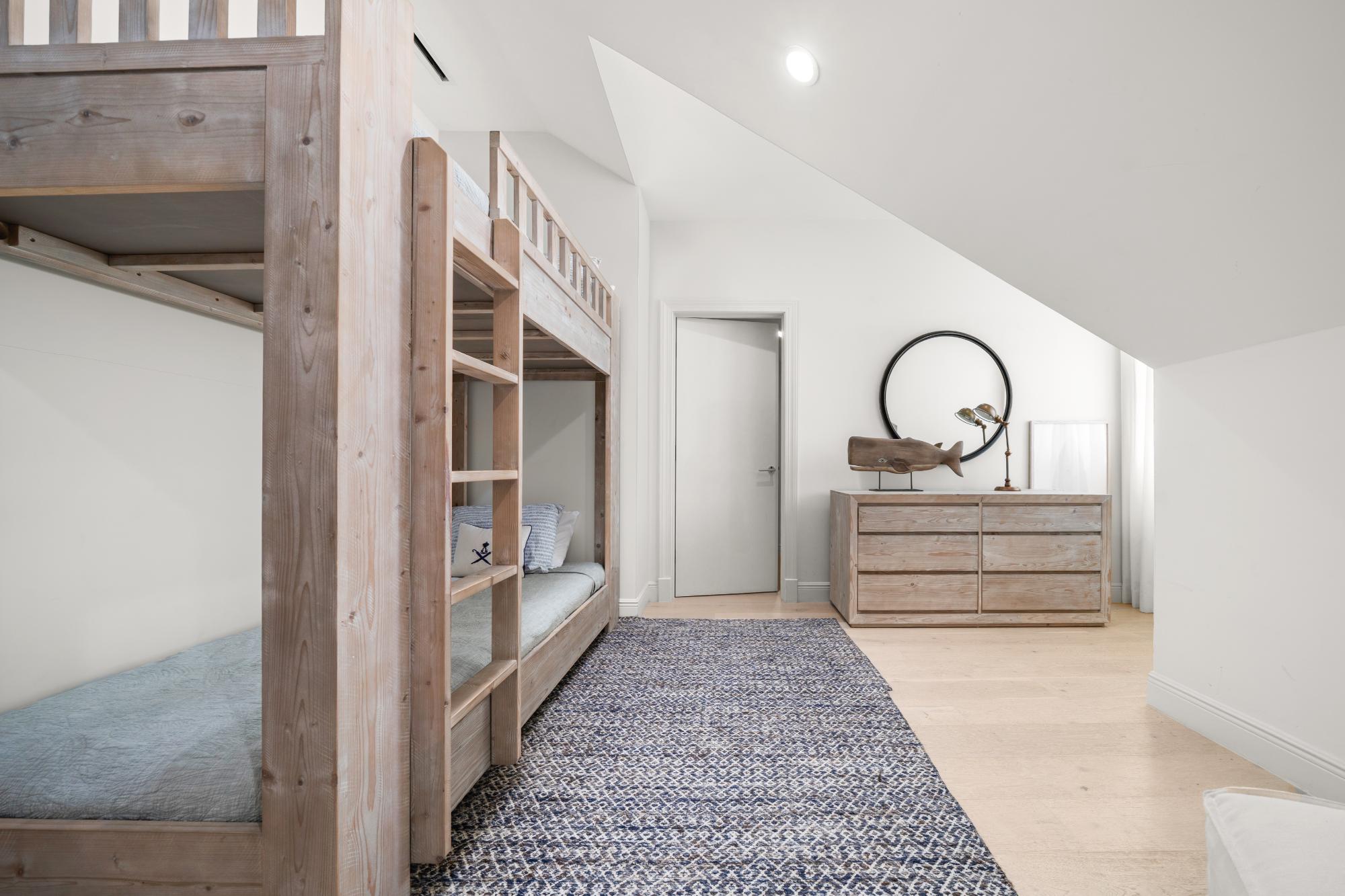 Palm Cay, Nassau / New Providence, New Providence, BS, 5 Bedrooms Bedrooms, ,5 BathroomsBathrooms,Residential,For Sale,1991755