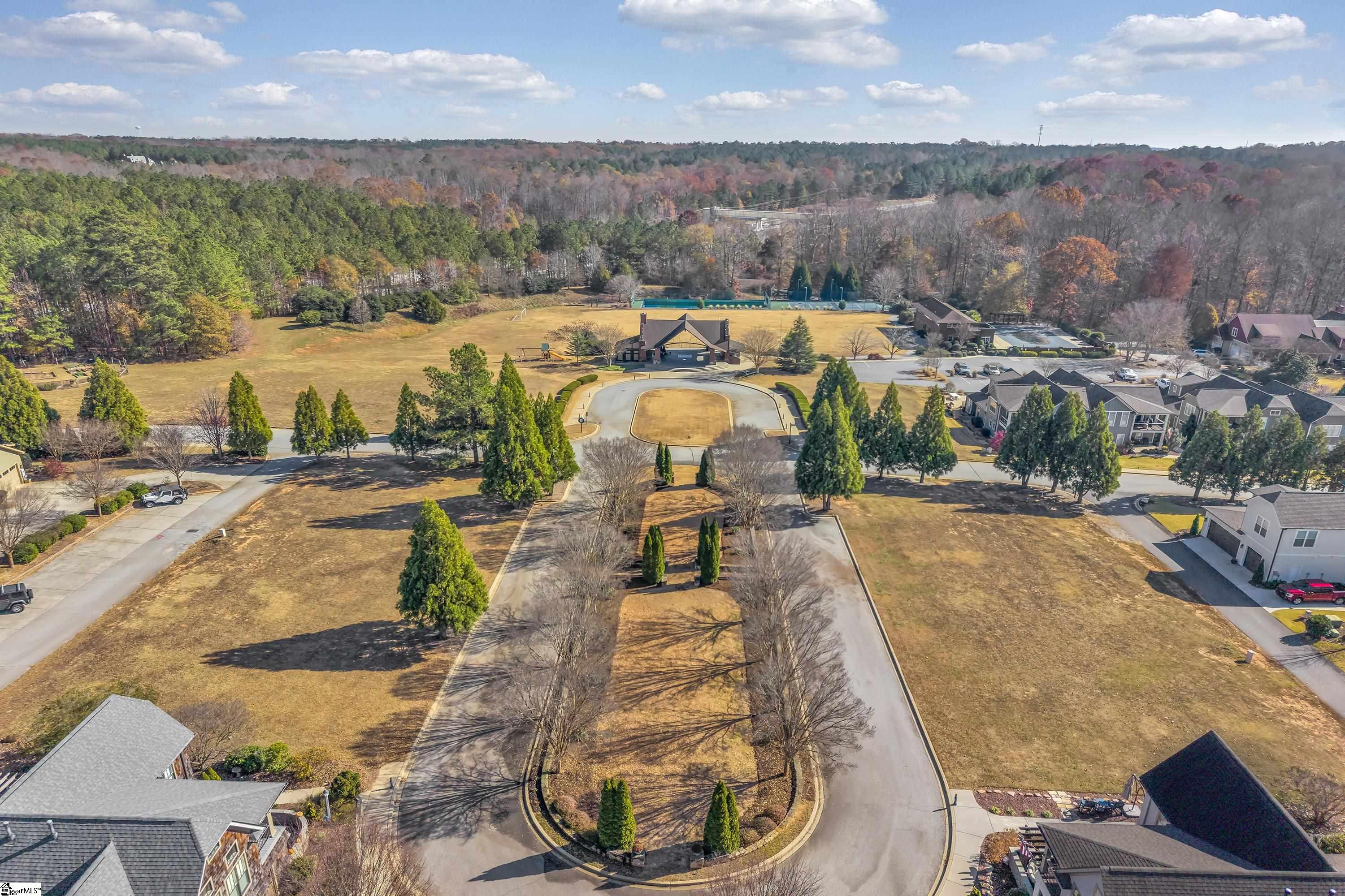 Piedmont, South Carolina, 29673, United States, 4 Bedrooms Bedrooms, ,4 BathroomsBathrooms,Residential,For Sale,2002140