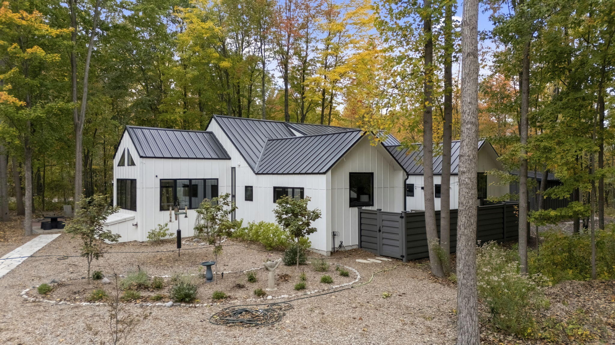 Michigan City, Indiana, 46360, United States, 3 Bedrooms Bedrooms, ,3 BathroomsBathrooms,Residential,For Sale,1988114