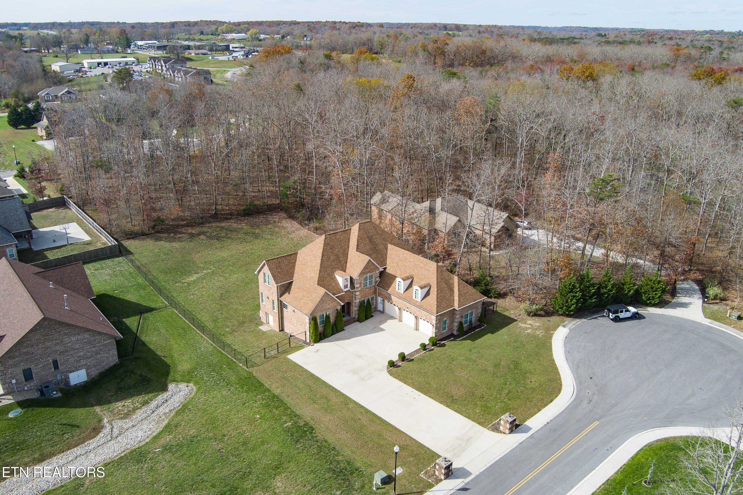 39 N Riverview Ln., Crossville, Tennessee, 38555, United States, 5 Bedrooms Bedrooms, ,5 BathroomsBathrooms,Residential,For Sale,39 N Riverview Ln.,1654091