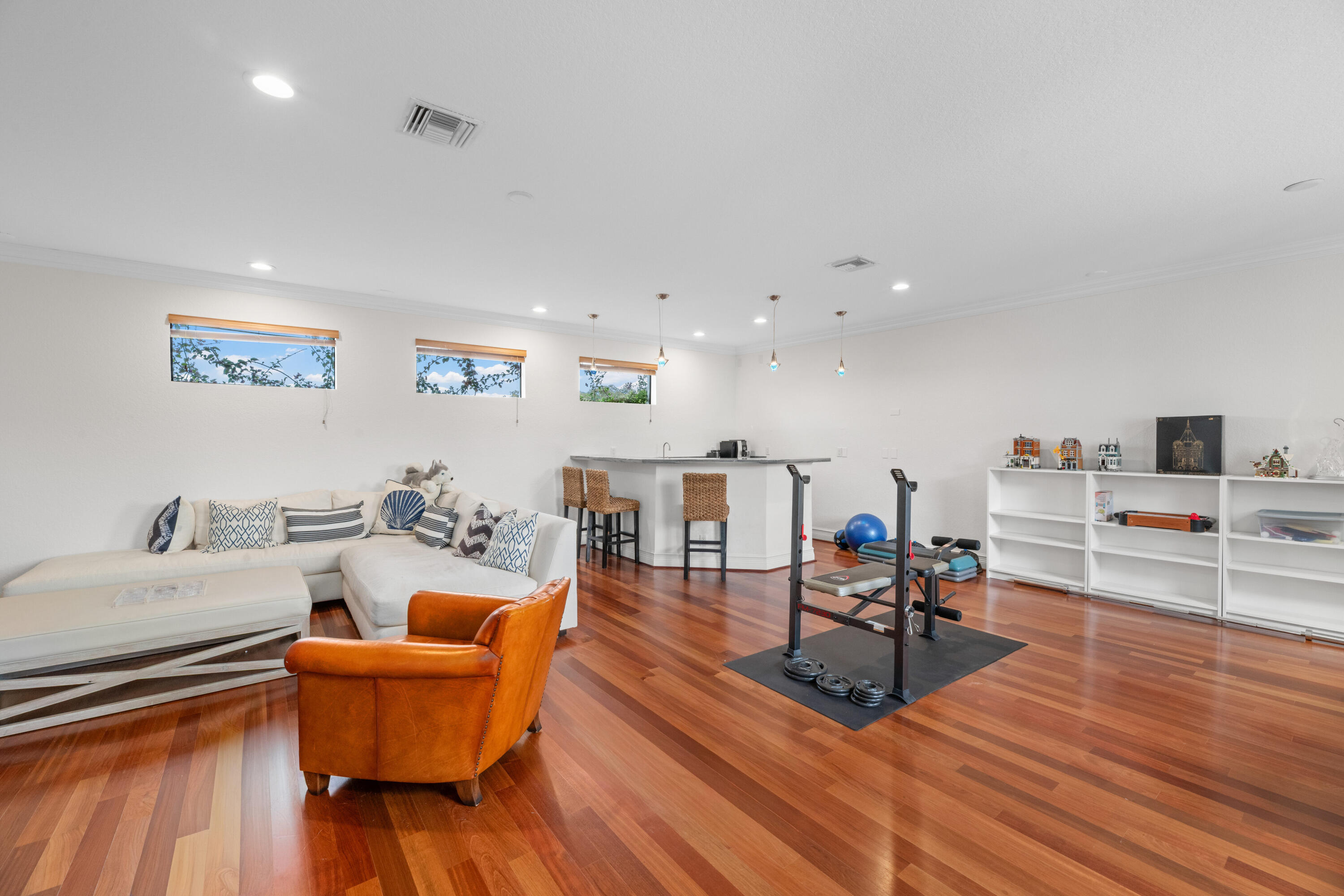  3585 Aiken Court - 物件實景