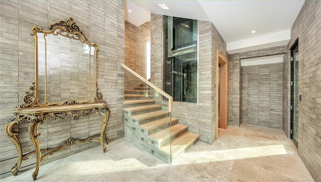 Longboat Key, Florida, 34228, United States, 5 Bedrooms Bedrooms, ,5 BathroomsBathrooms,Residential,For Sale,1766369