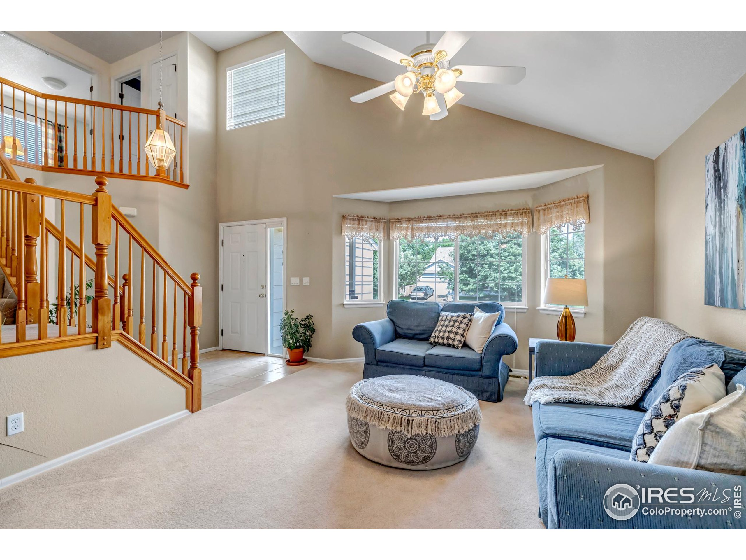 Longmont, Colorado, 80504, United States, 4 Bedrooms Bedrooms, ,3 BathroomsBathrooms,Residential,For Sale,1895647