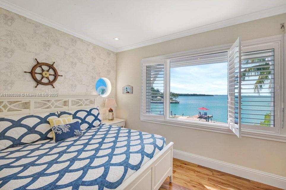 Islamorada, Florida, 33036, United States, 8 Bedrooms Bedrooms, ,10 BathroomsBathrooms,Residential,For Sale,1807381