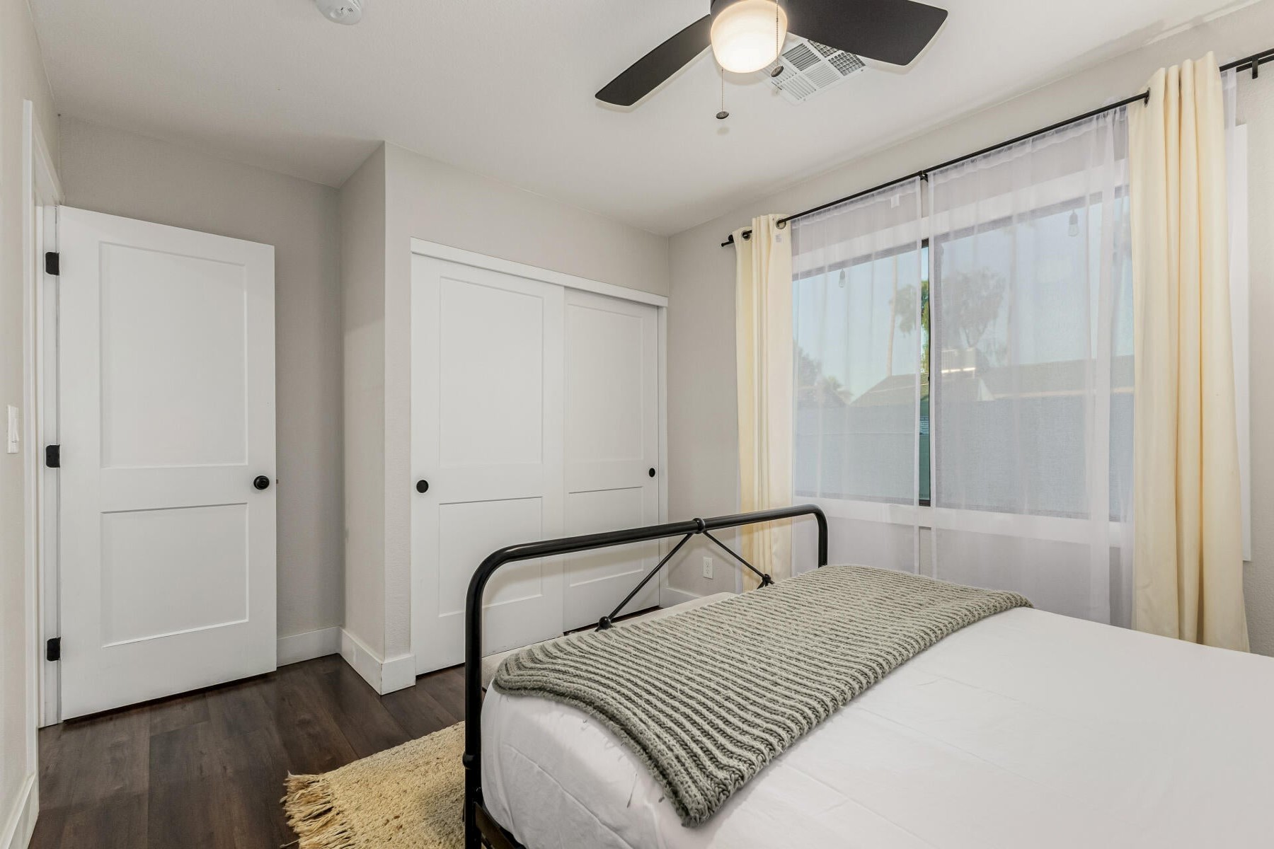  2407 S Allred Drive, Tempe, AZ 85282 - 物件實景