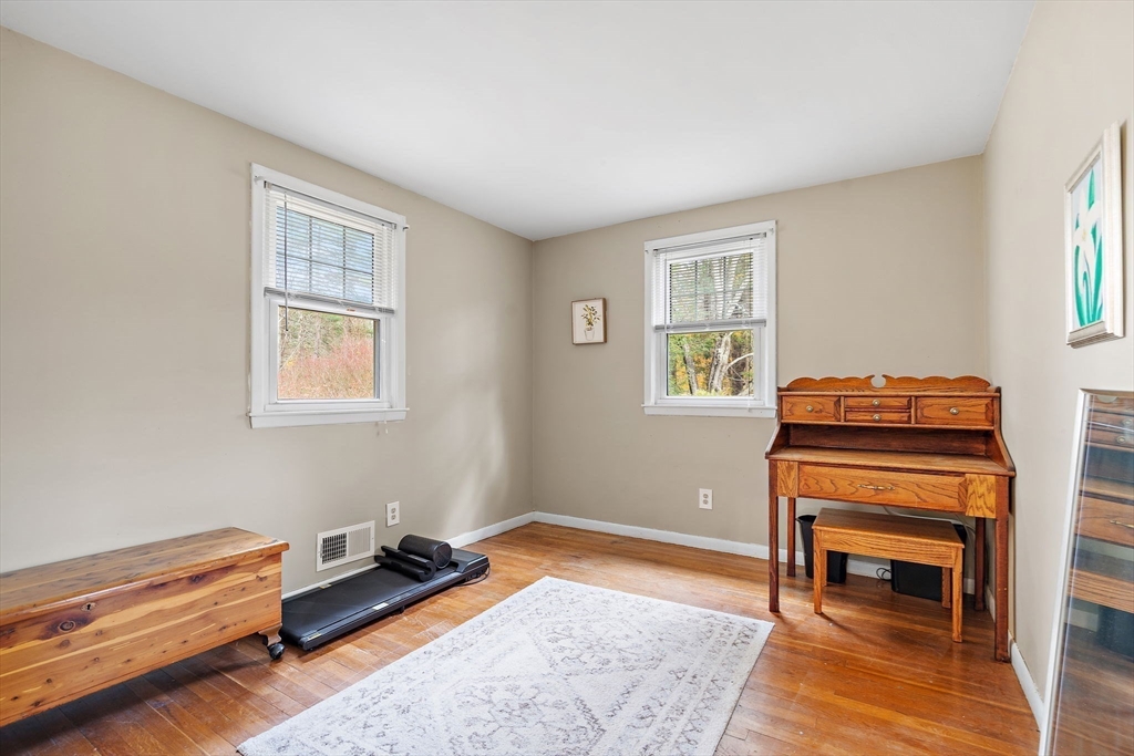 Sudbury, Massachusetts, 01776, United States, 3 Bedrooms Bedrooms, ,2 BathroomsBathrooms,Residential,For Sale,1991696