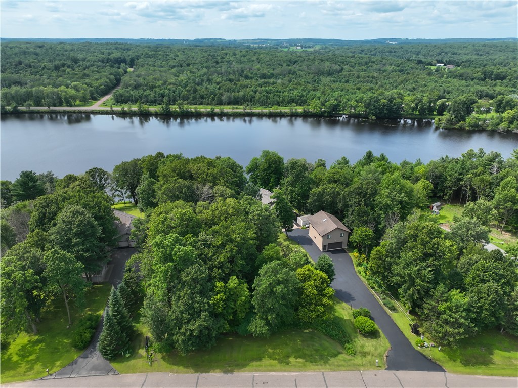 Cornell, Wisconsin, 54732, United States, 3 Bedrooms Bedrooms, ,3 BathroomsBathrooms,Residential,For Sale,1919969