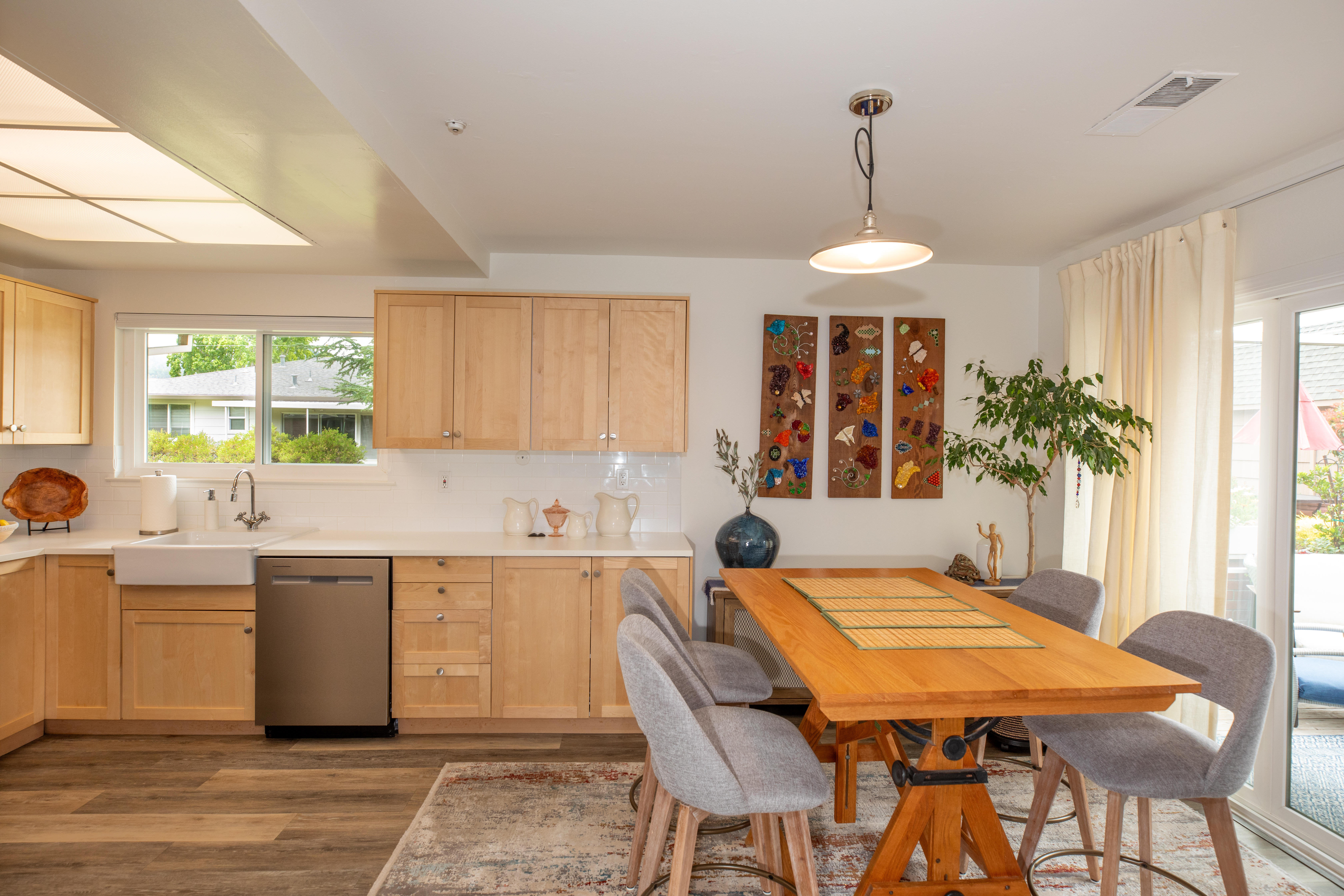  Serene Oakmont Home - 物件實景