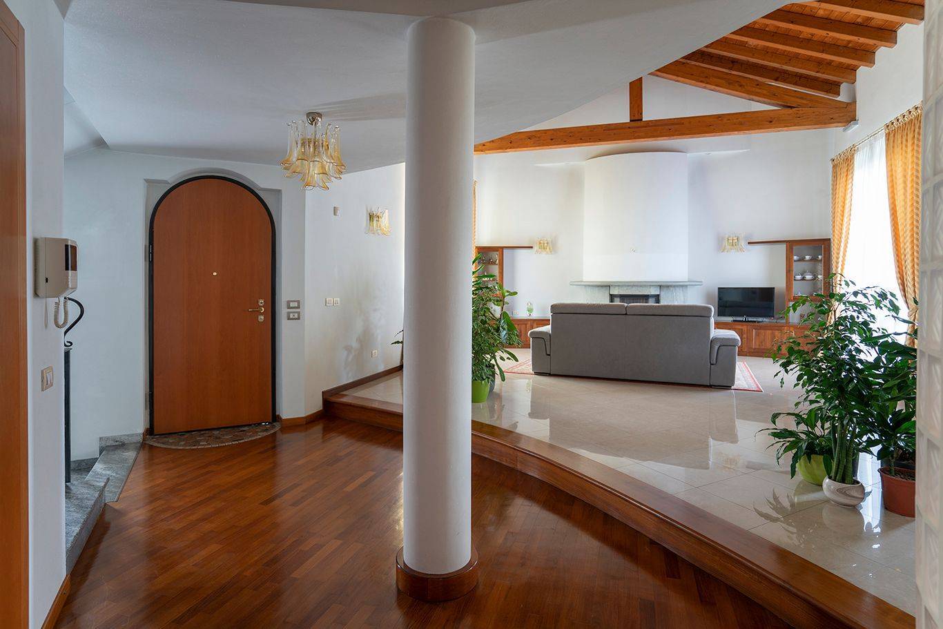 Usmate Velate, Monza e Brianza, 20040, IT, 3 Bedrooms Bedrooms, ,4 BathroomsBathrooms,Residential,For Sale,1838025