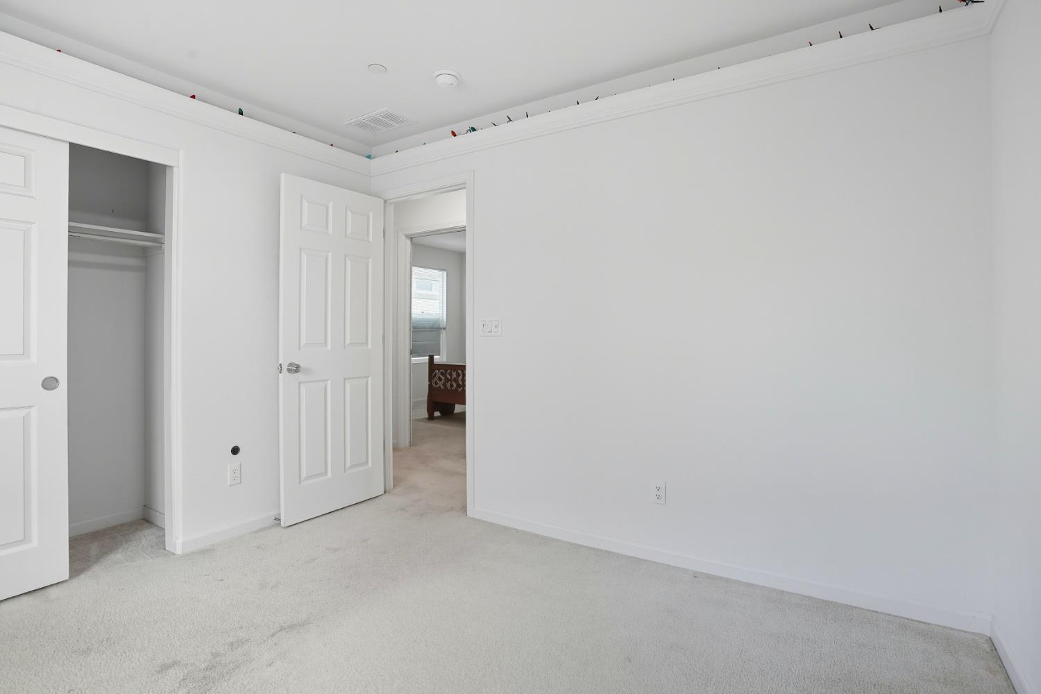 Elk Grove, California, 95758, United States, 3 Bedrooms Bedrooms, ,3 BathroomsBathrooms,Residential,For Sale,1961072