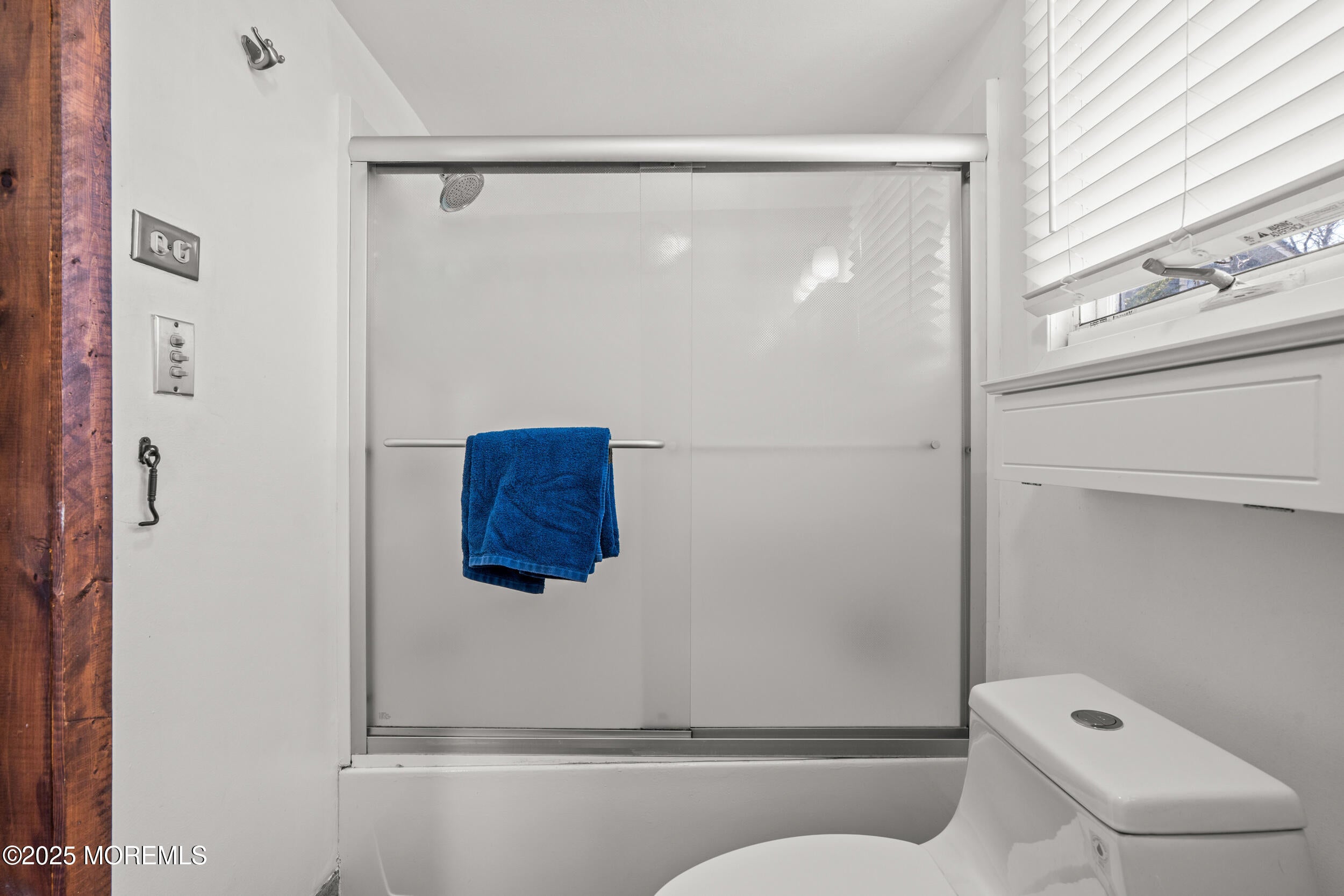 Allenhurst, New Jersey, 07711, United States, 2 Bedrooms Bedrooms, ,2 BathroomsBathrooms,Residential,For Sale,1928336