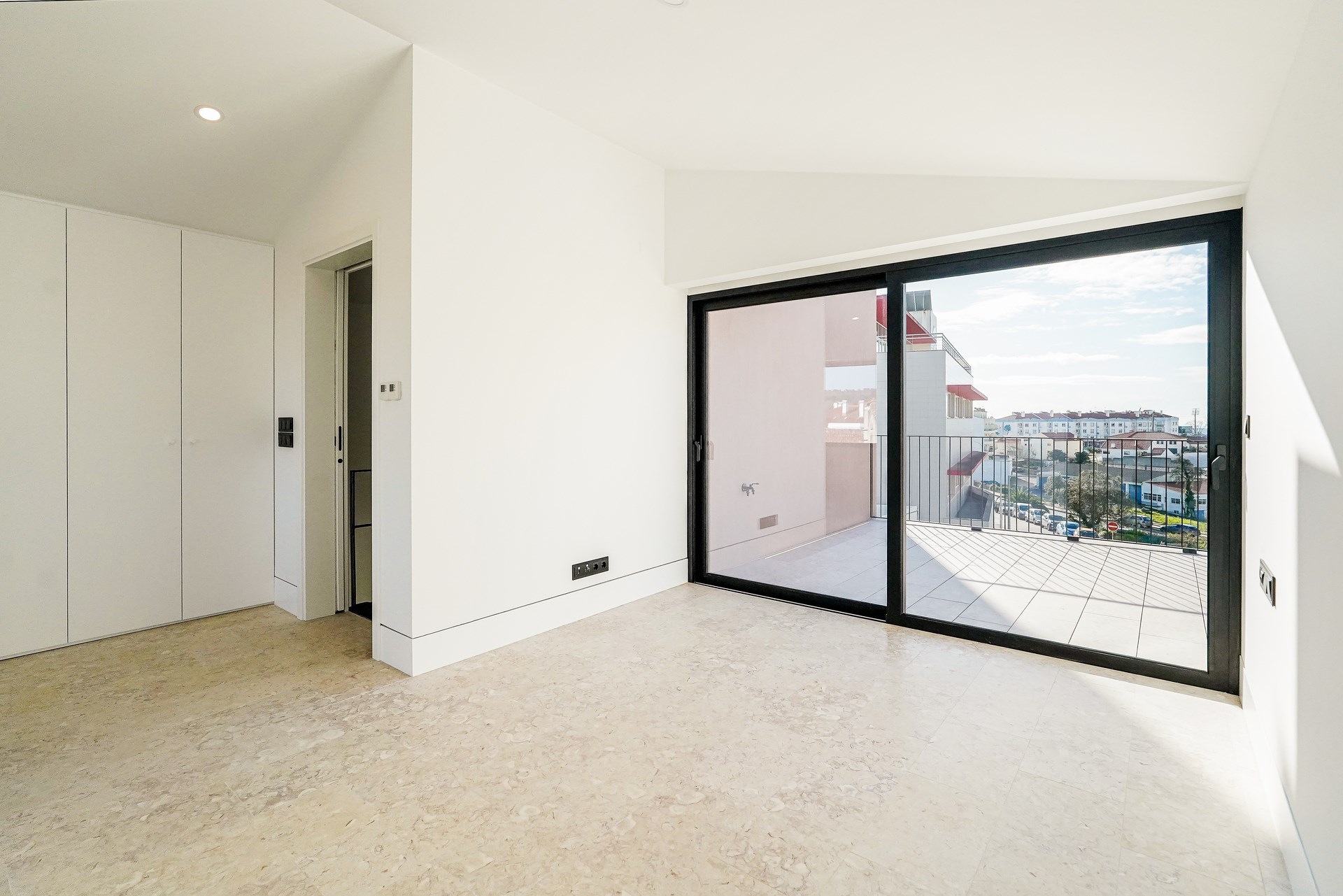 Mafra, Lisbon, 2640-072, PT, 3 Bedrooms Bedrooms, ,3 BathroomsBathrooms,Residential,For Sale,1700693