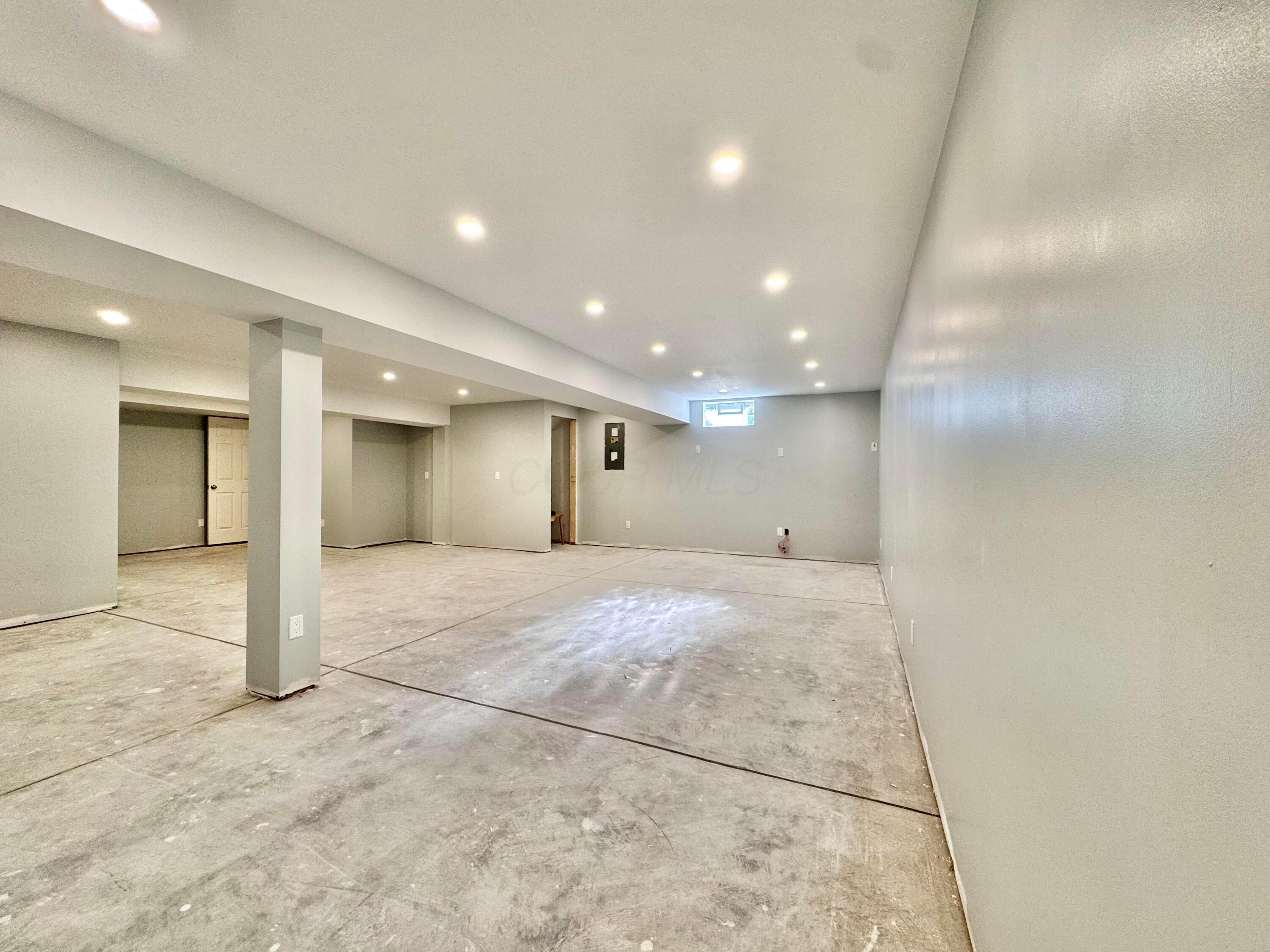 Powell, Ohio, 43065, United States, 3 Bedrooms Bedrooms, ,2 BathroomsBathrooms,Residential,For Sale,1989731