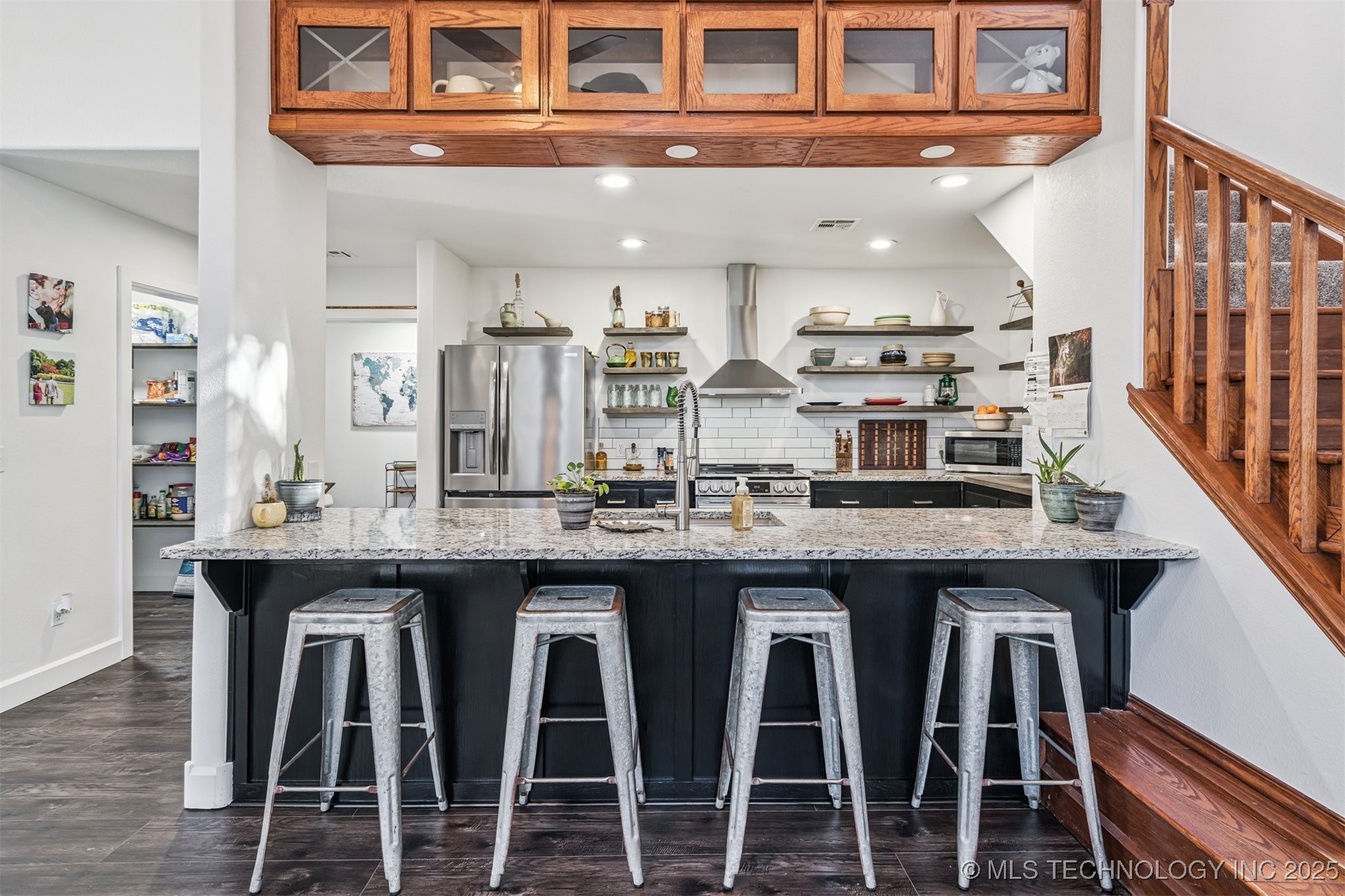 Stigler, Oklahoma, 74462, United States, 5 Bedrooms Bedrooms, ,3 BathroomsBathrooms,Residential,For Sale,2001664