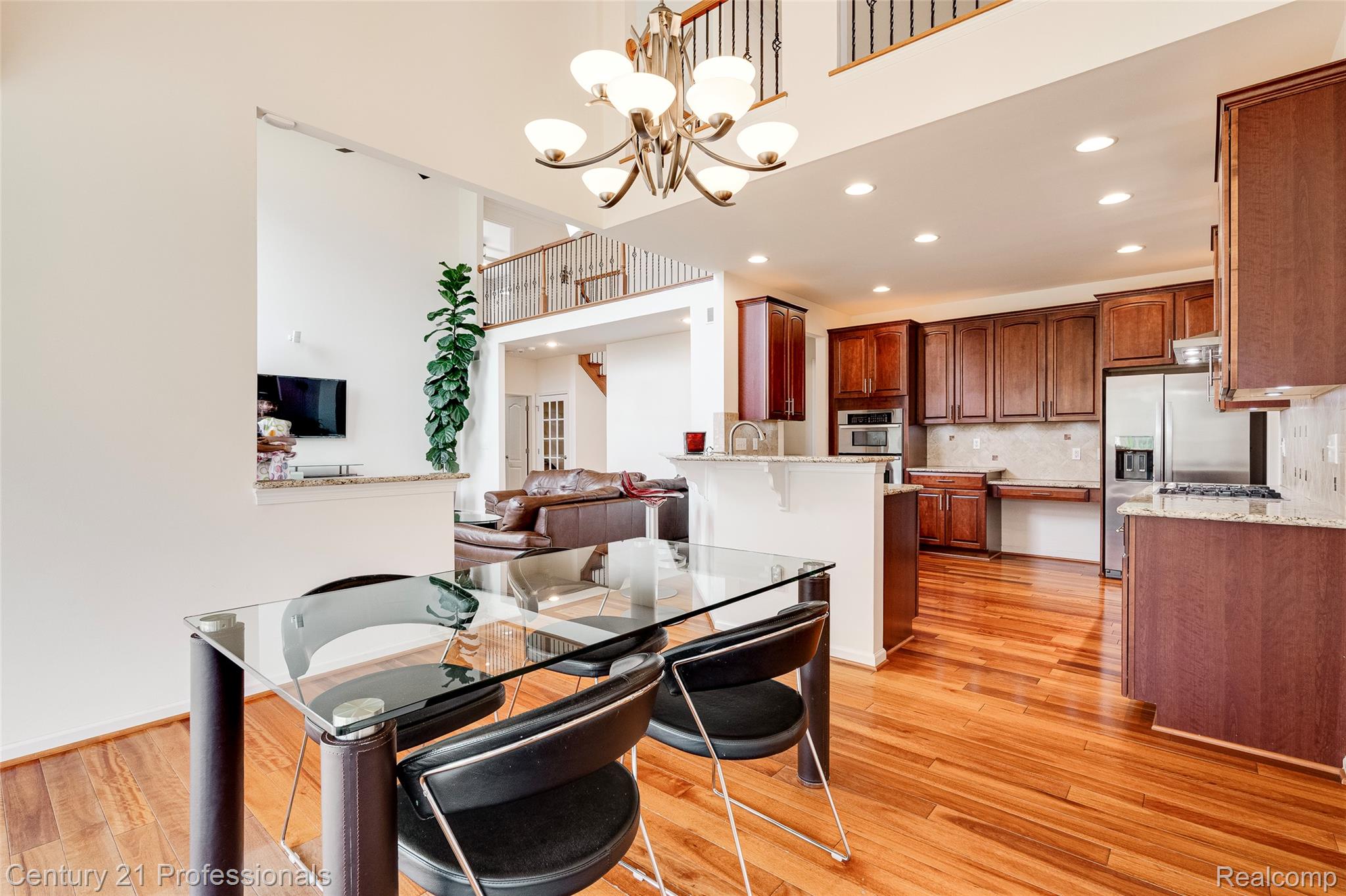 Novi, Michigan, 48374, United States, 4 Bedrooms Bedrooms, ,5 BathroomsBathrooms,Residential,For Sale,1904445
